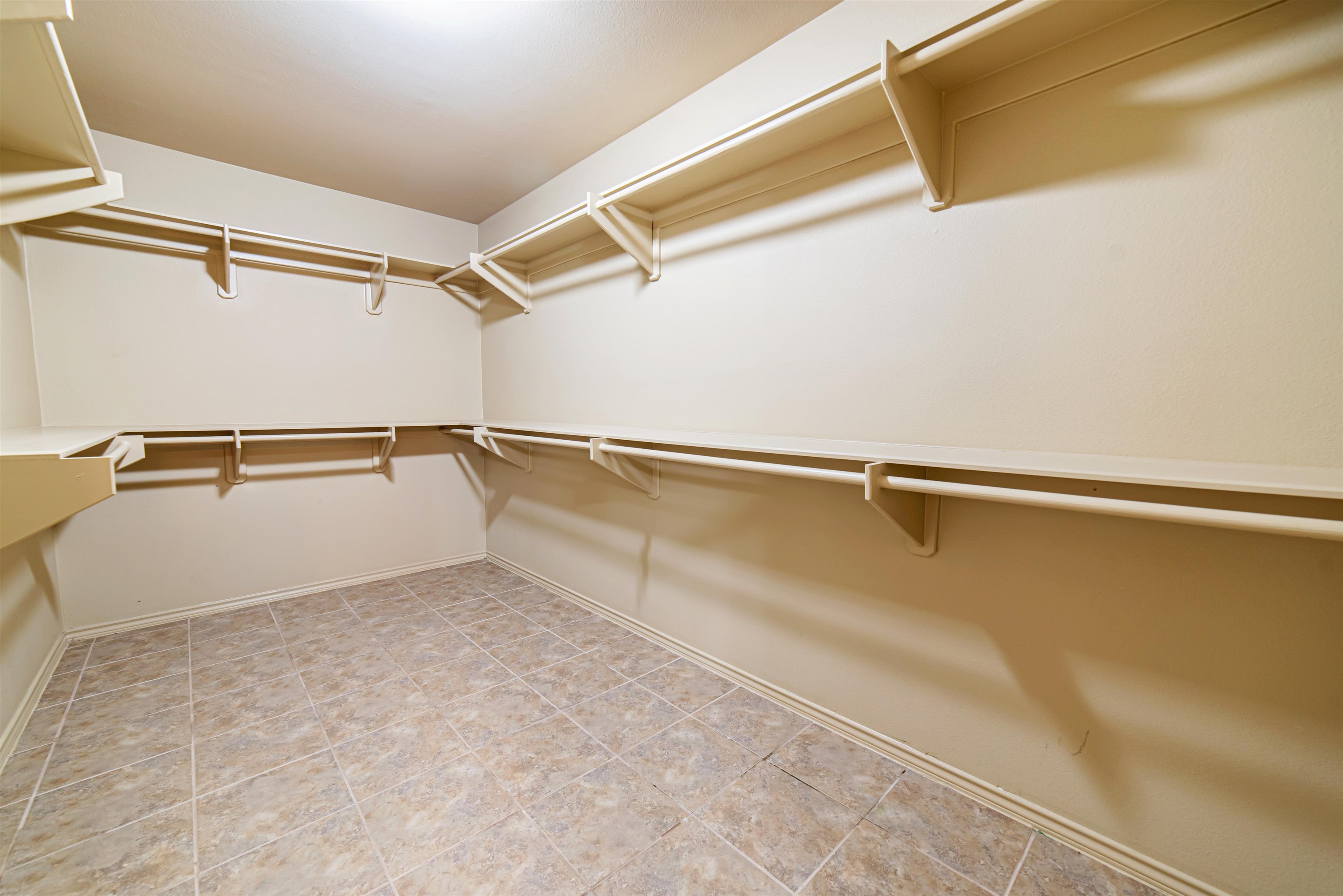3727 Jose C Santos Dr Property Photo 14