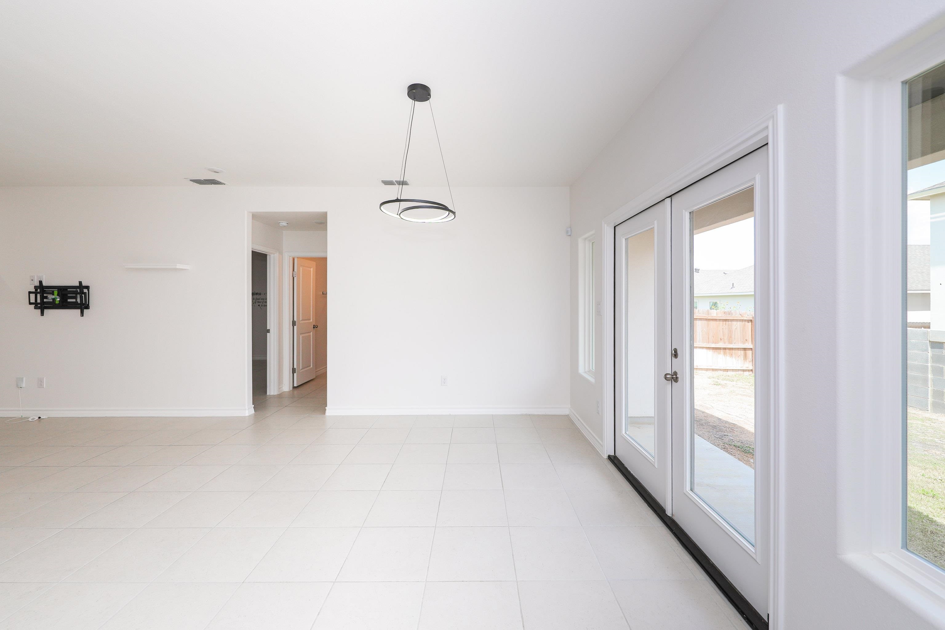 1510 Latigo Loop Property Photo 10
