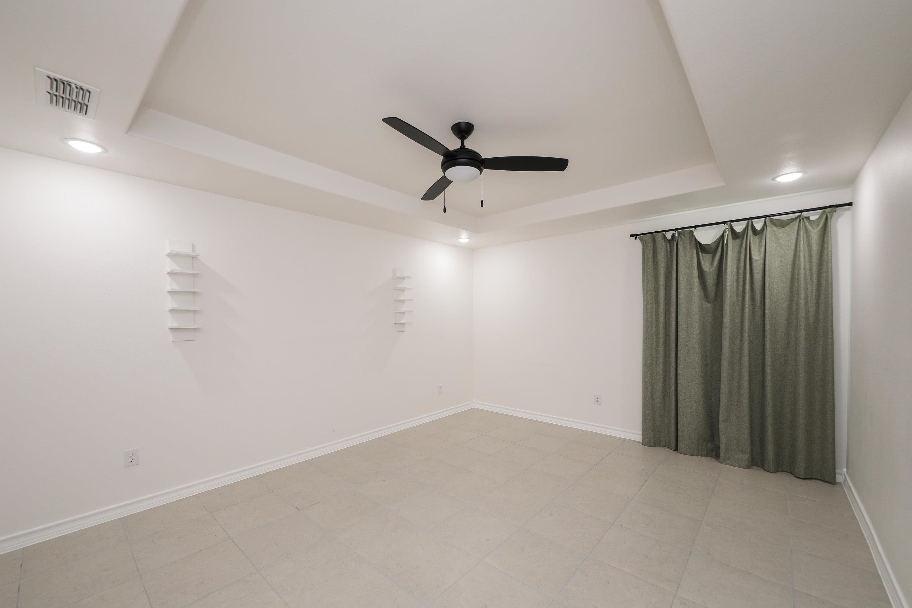 1510 Latigo Loop Property Photo 11