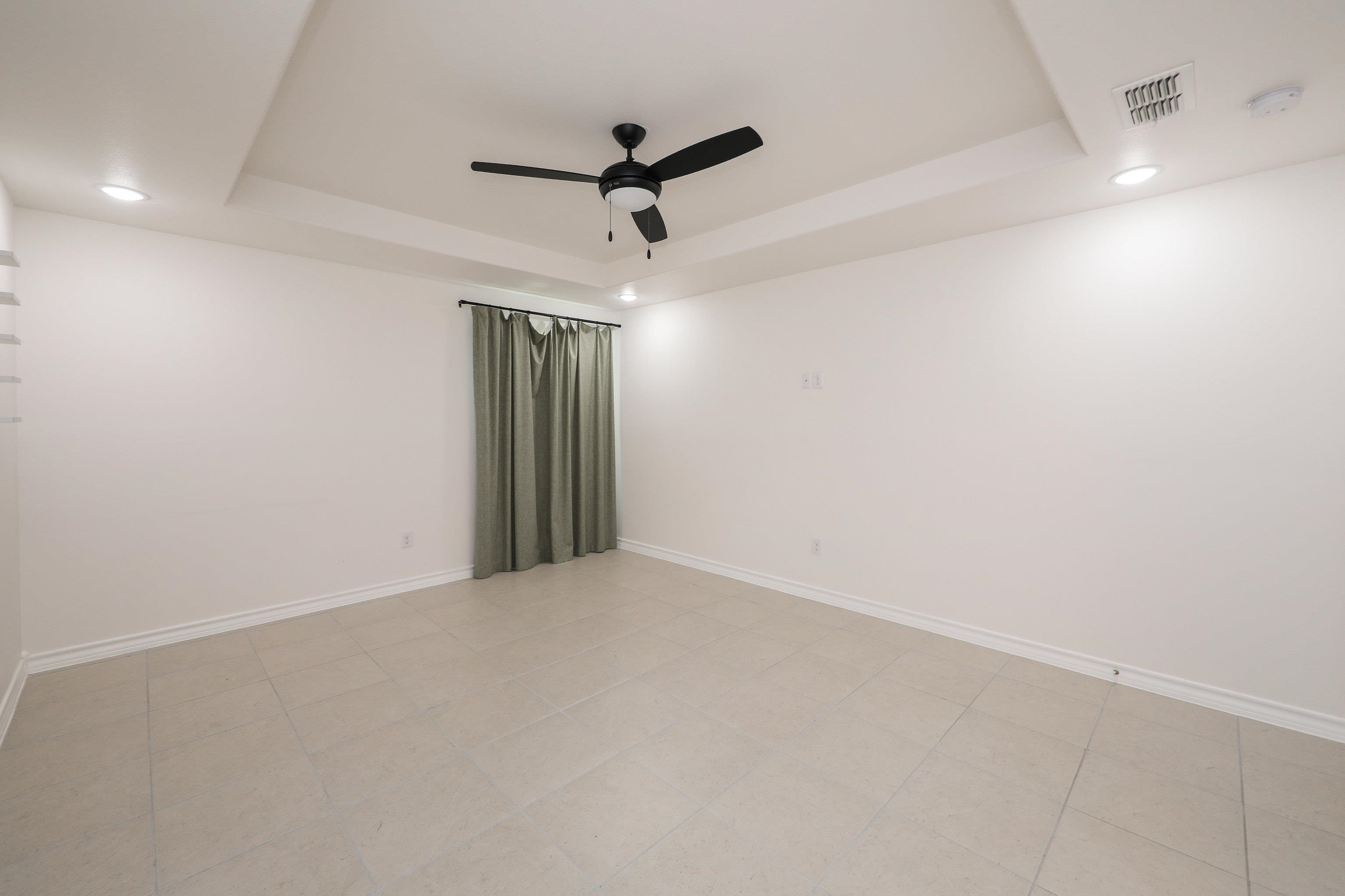 1510 Latigo Loop Property Photo 14