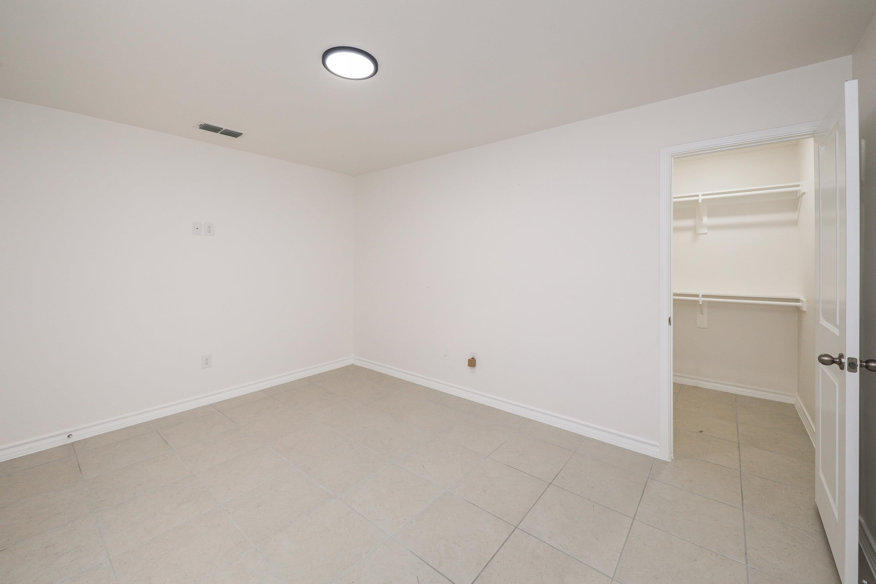 1510 Latigo Loop Property Photo 24