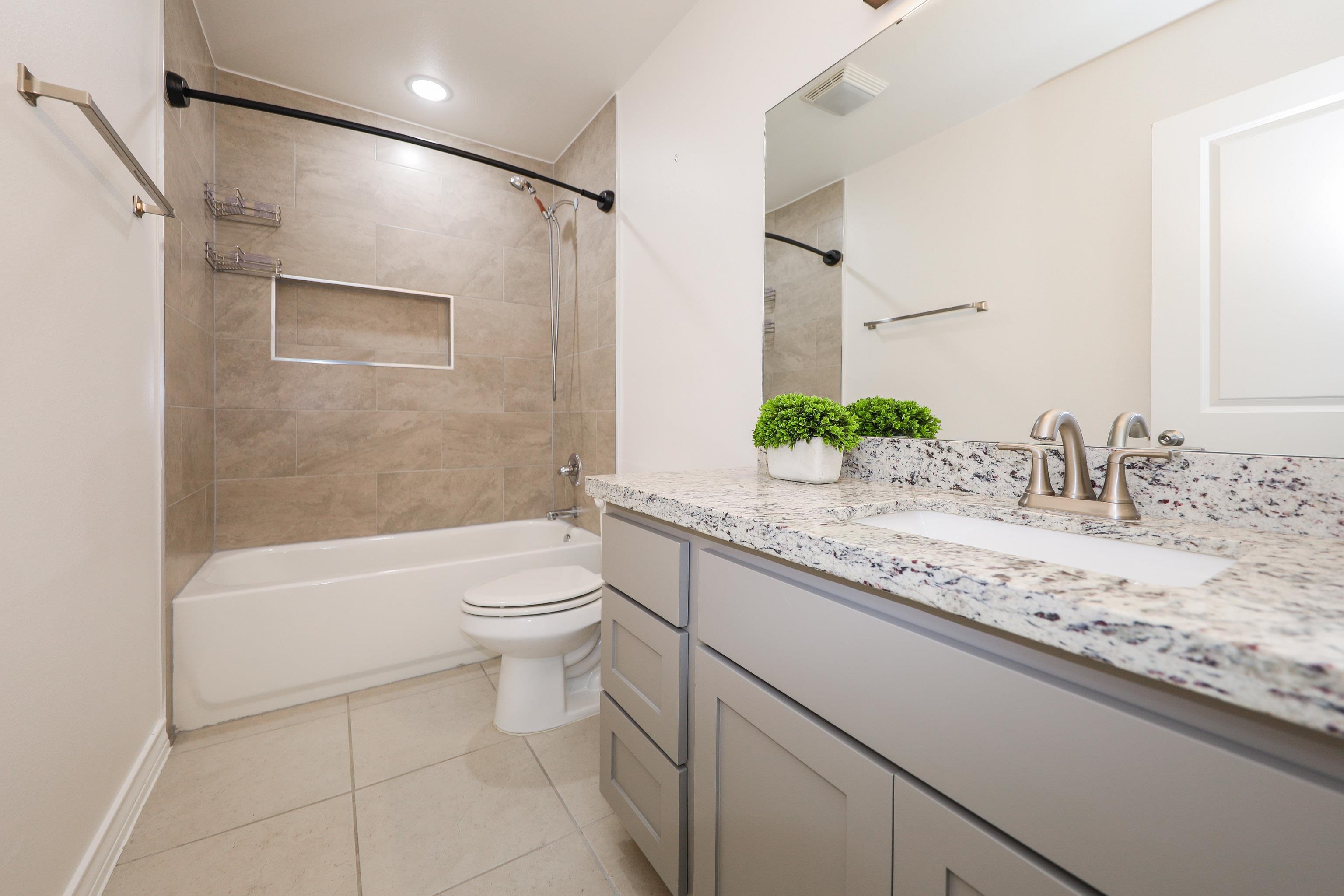 1510 Latigo Loop Property Photo 26