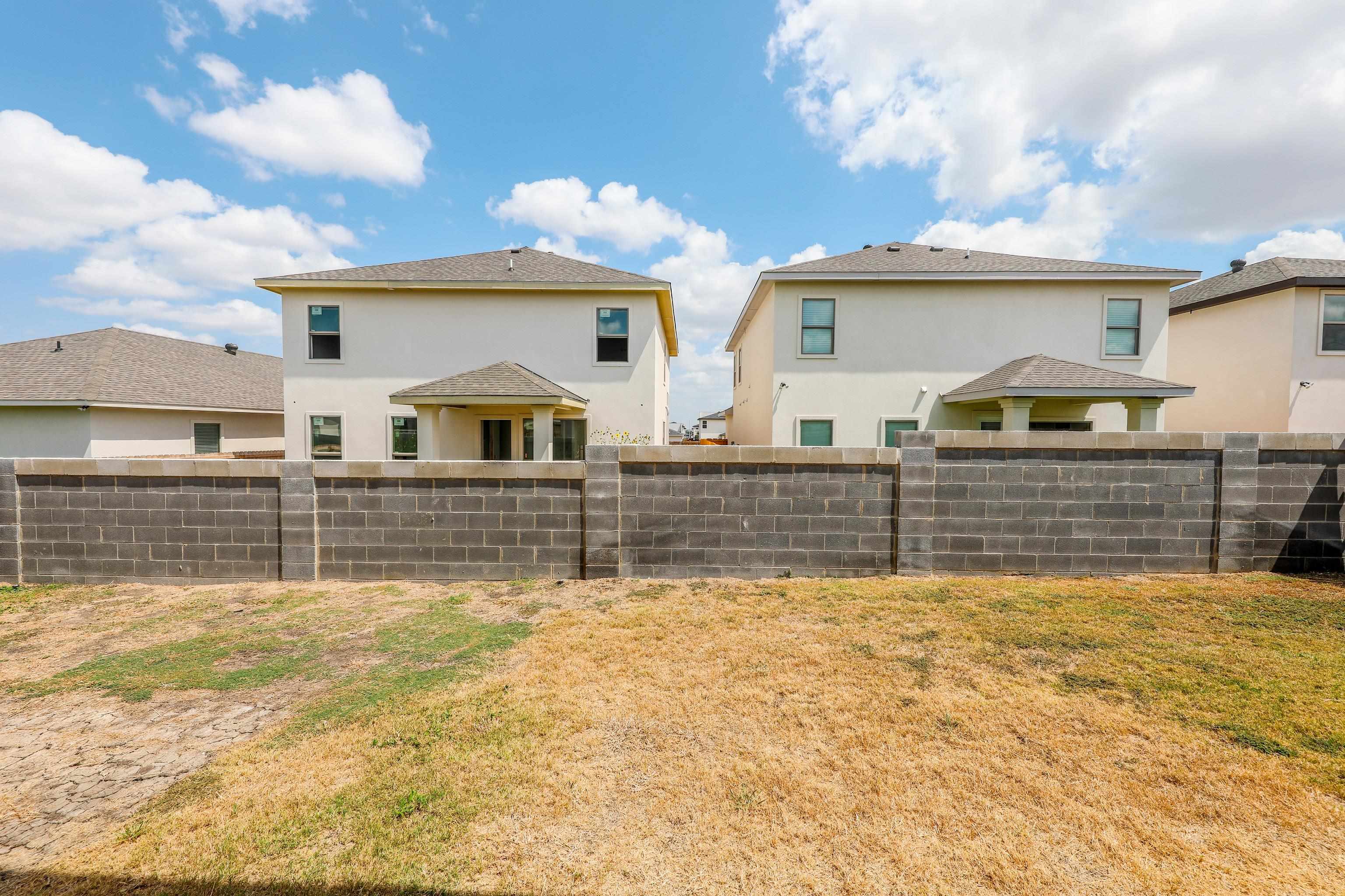 1510 Latigo Loop Property Photo 31