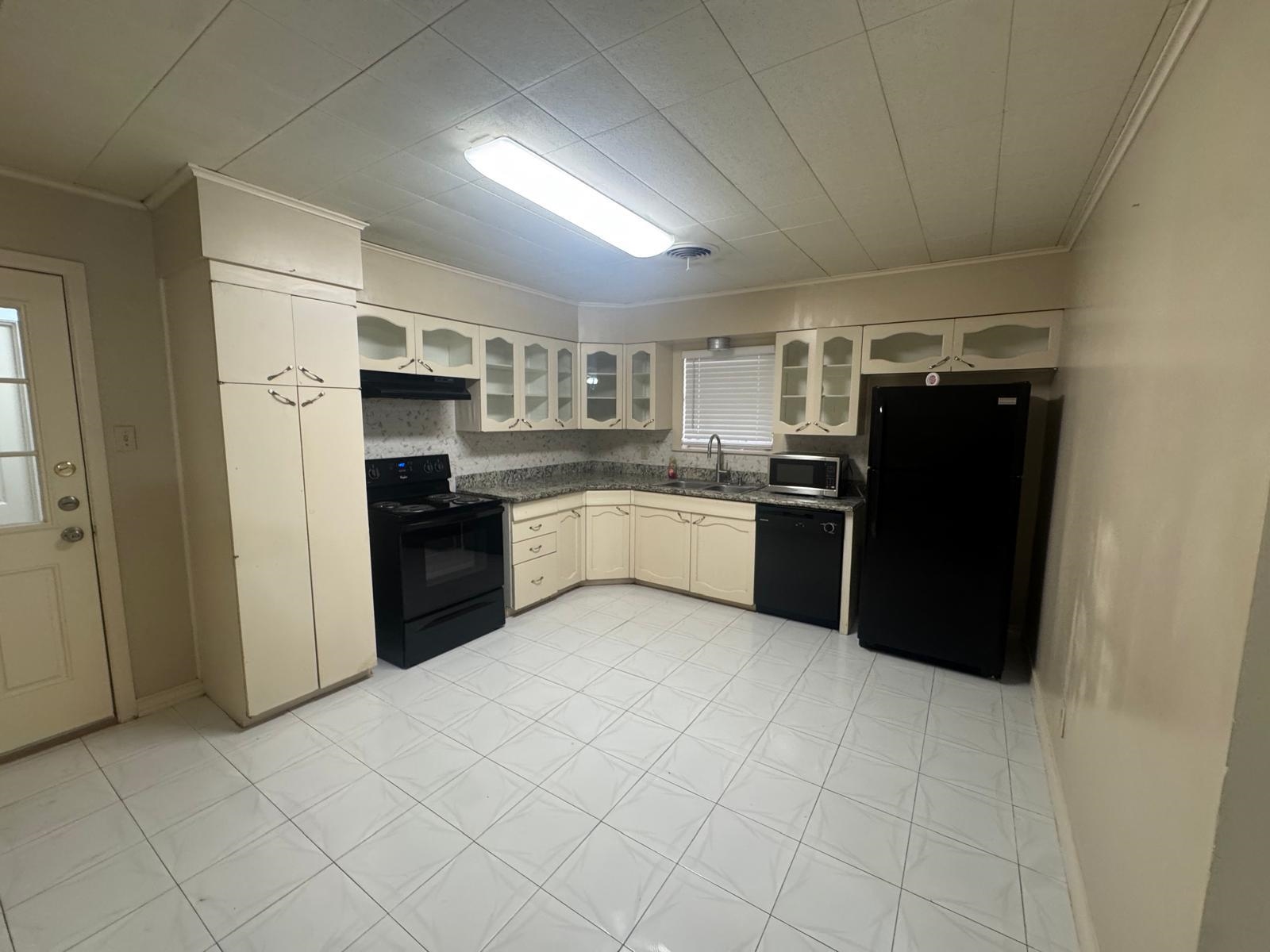 302 Huisache Dr Property Photo 7