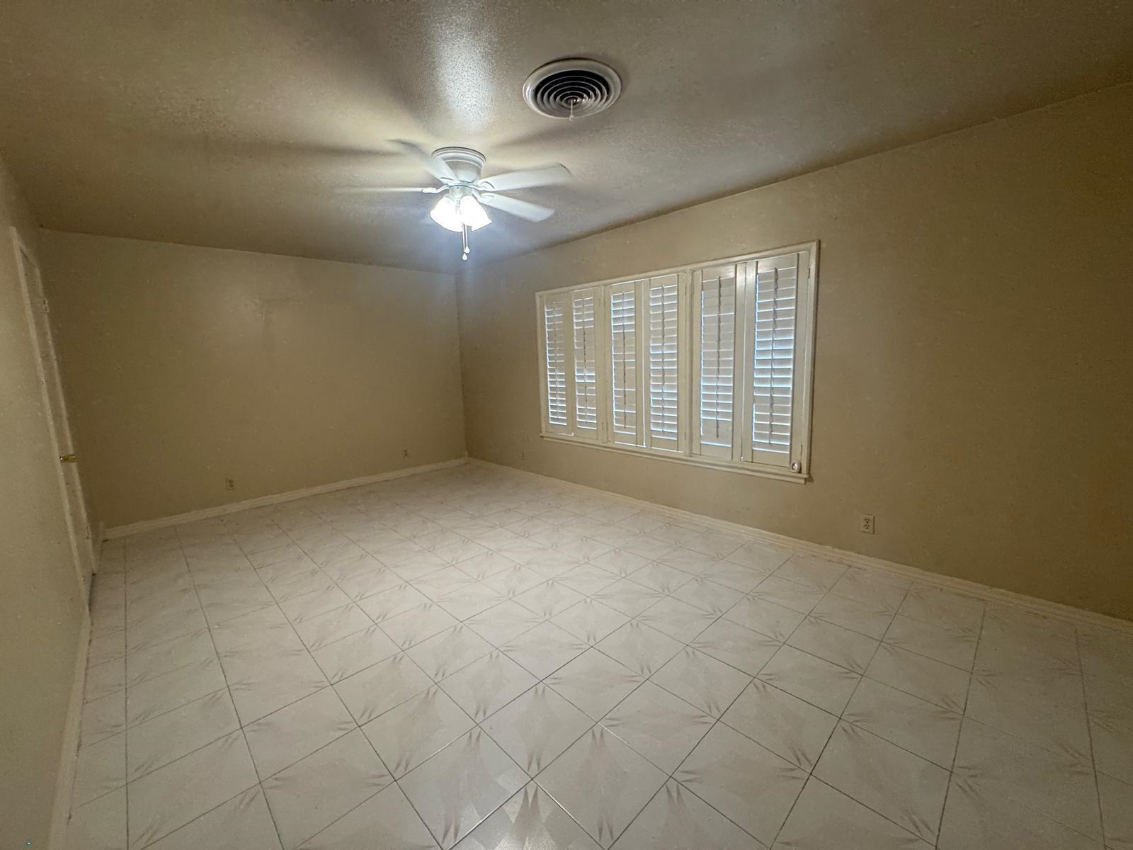 302 Huisache Dr Property Photo 23