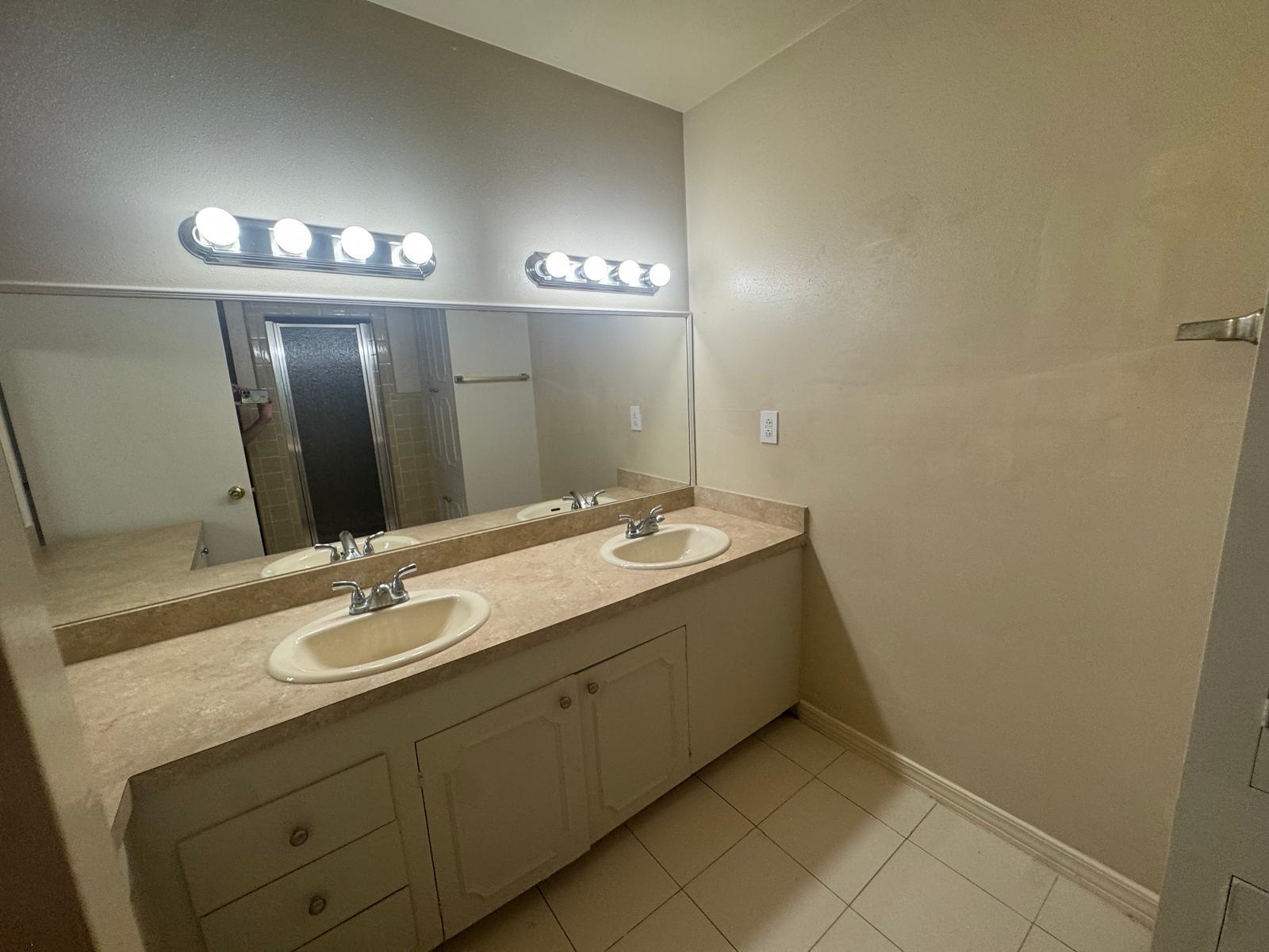 302 Huisache Dr Property Photo 26