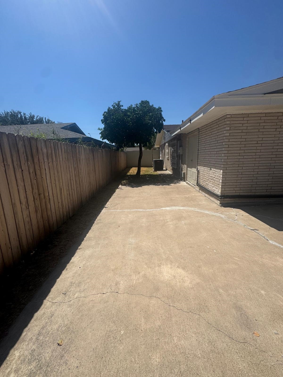 302 Huisache Dr Property Photo 37