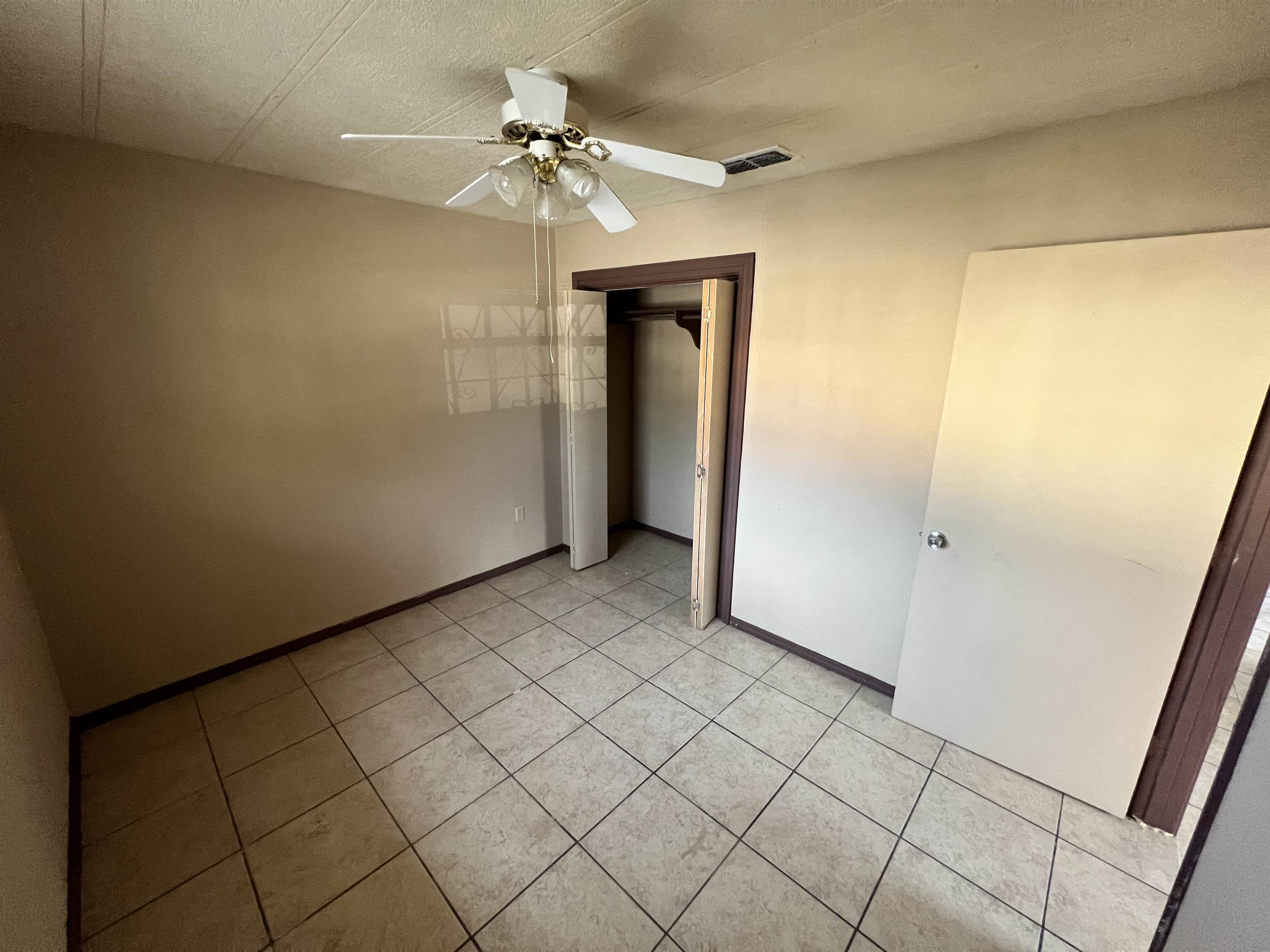 202 Lobo Lp B Property Photo 4