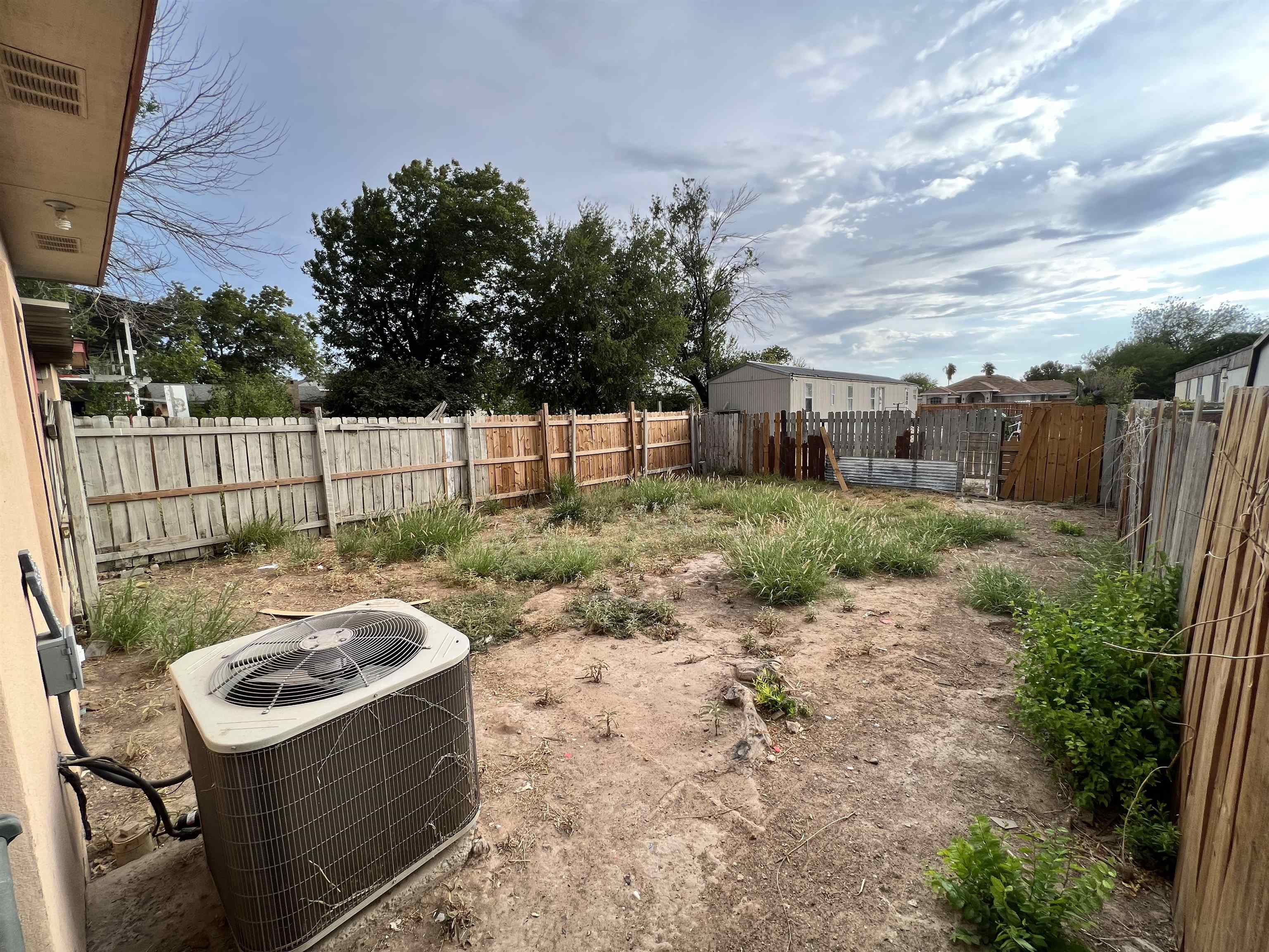 202 Lobo Lp B Property Photo 11