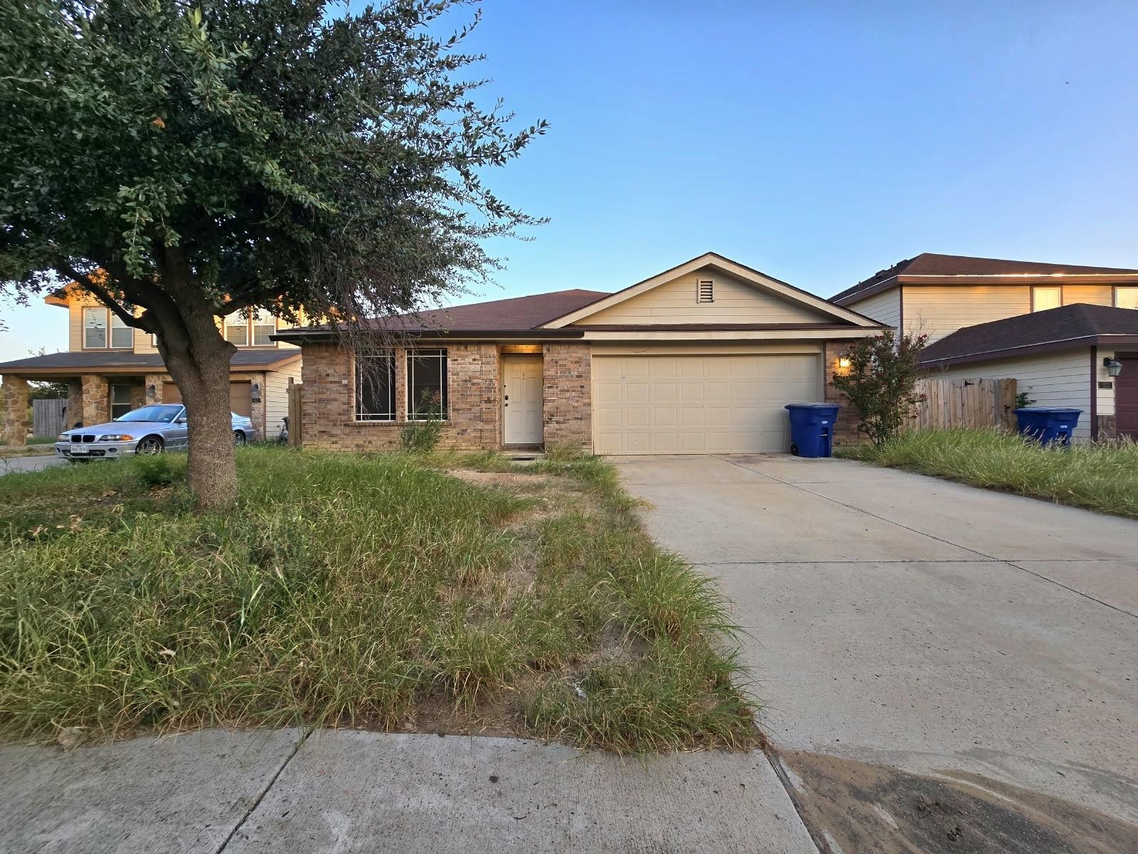1823 Mustang Island Dr Property Photo 1