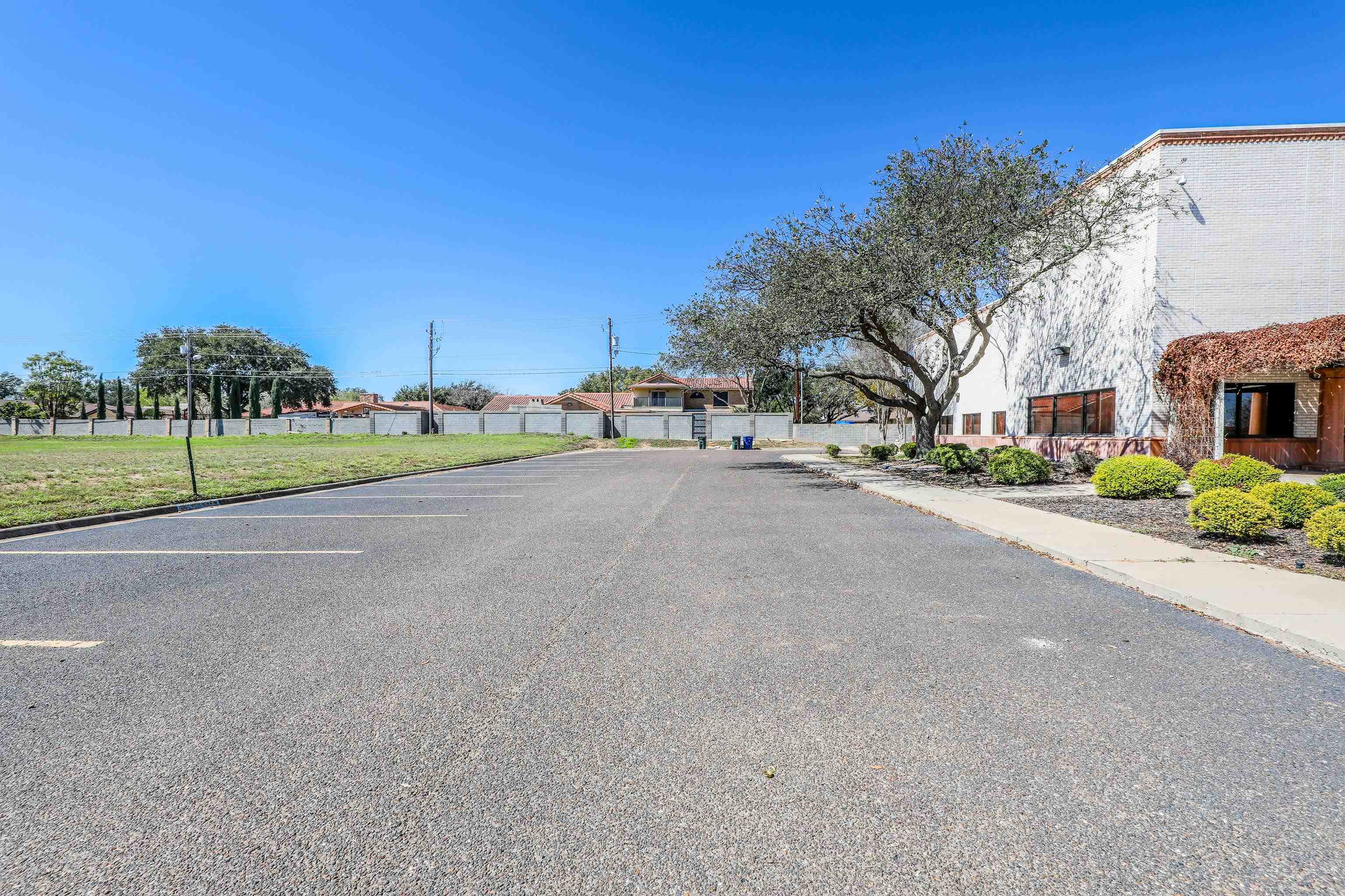 1202 Welby Court Property Photo 9