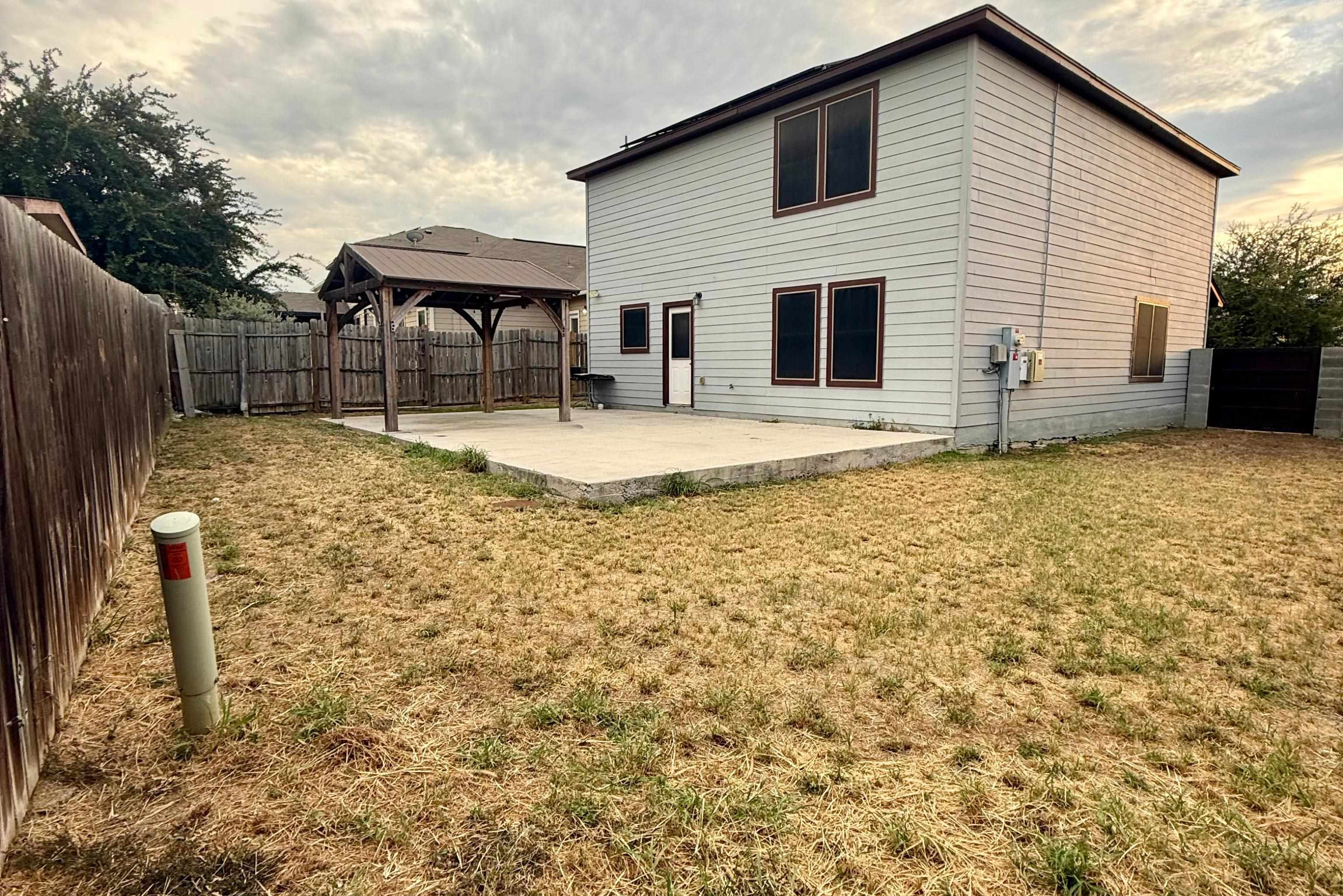 409 Pargo Dr Property Photo 14