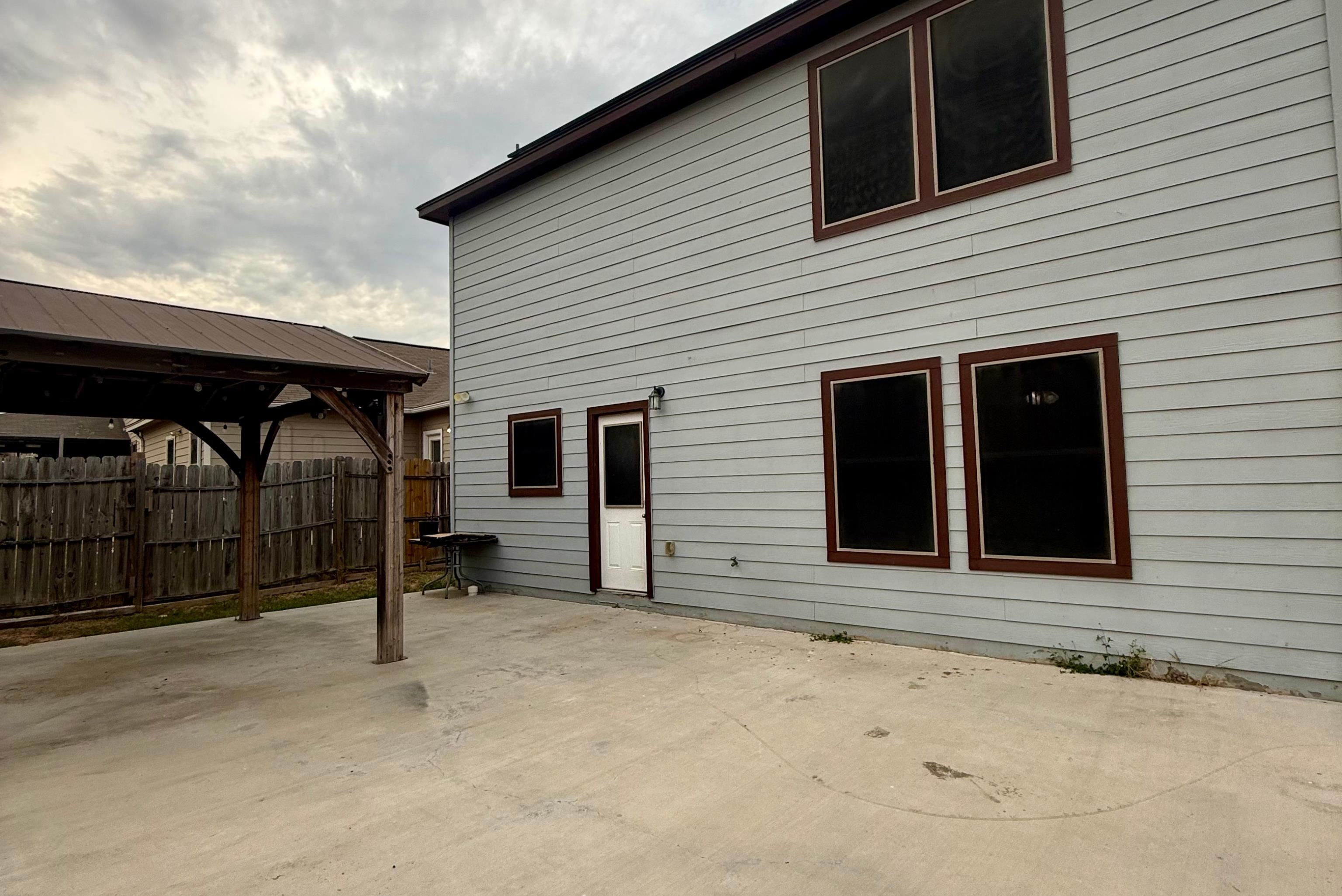 409 Pargo Dr Property Photo 15