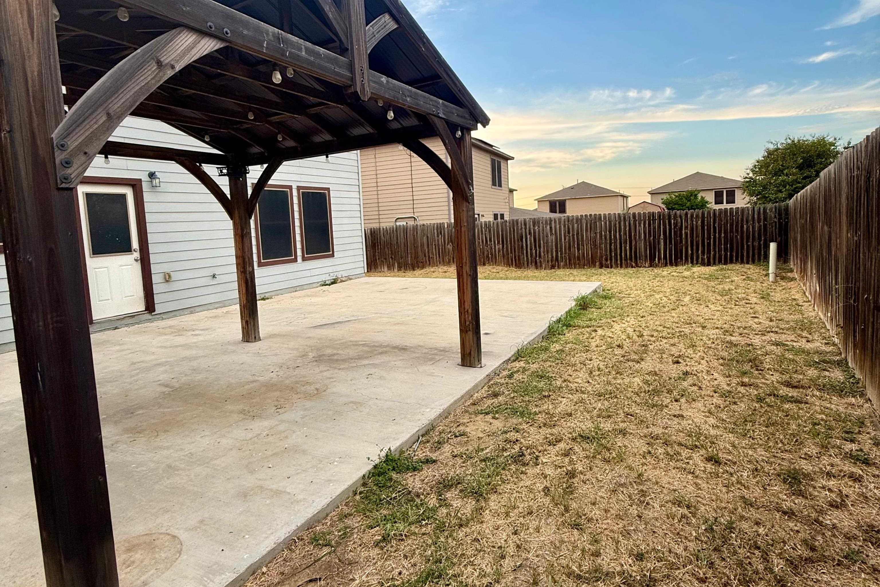 409 Pargo Dr Property Photo 16