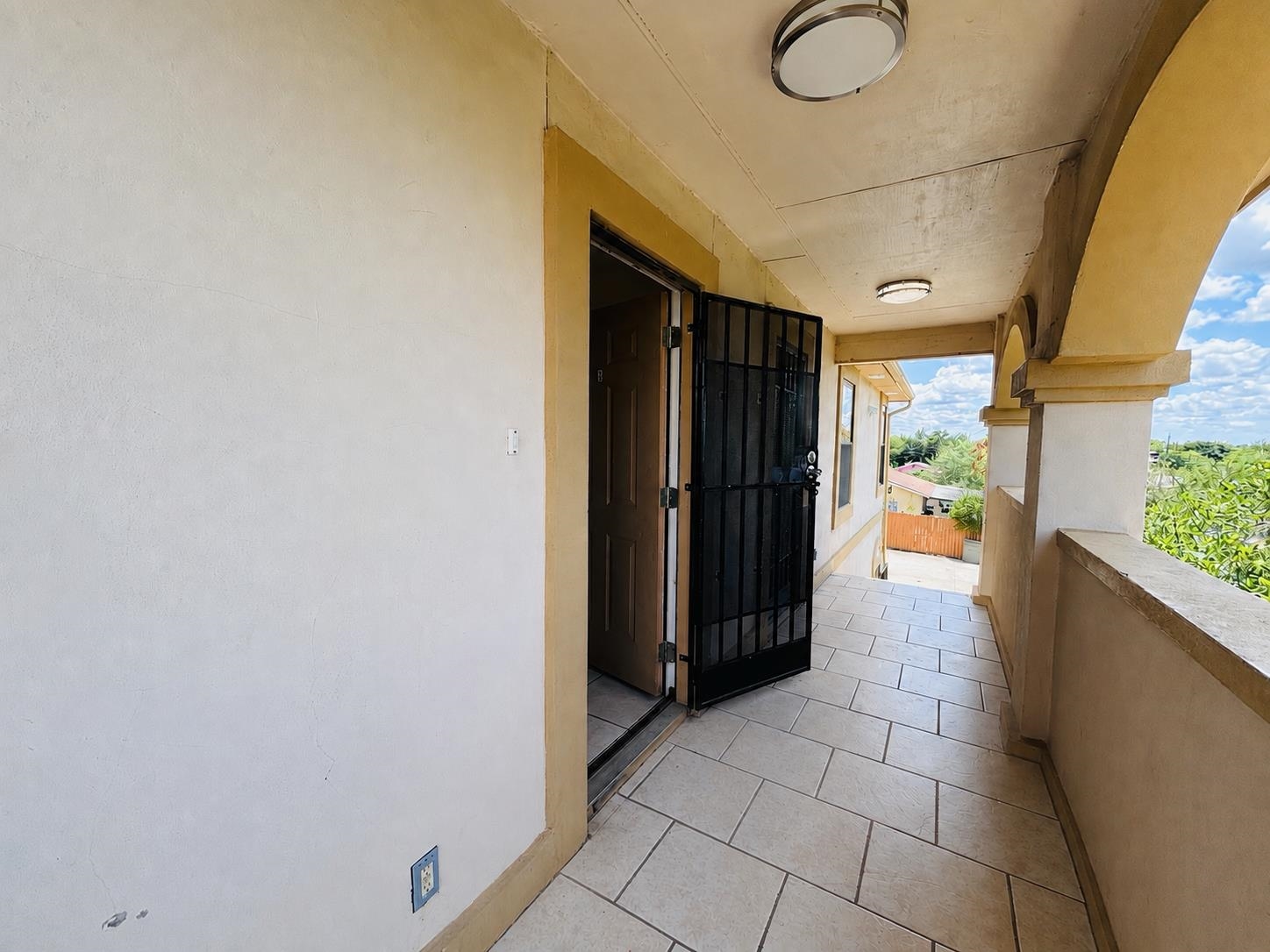 3101 Barrios St 3 Property Photo 1