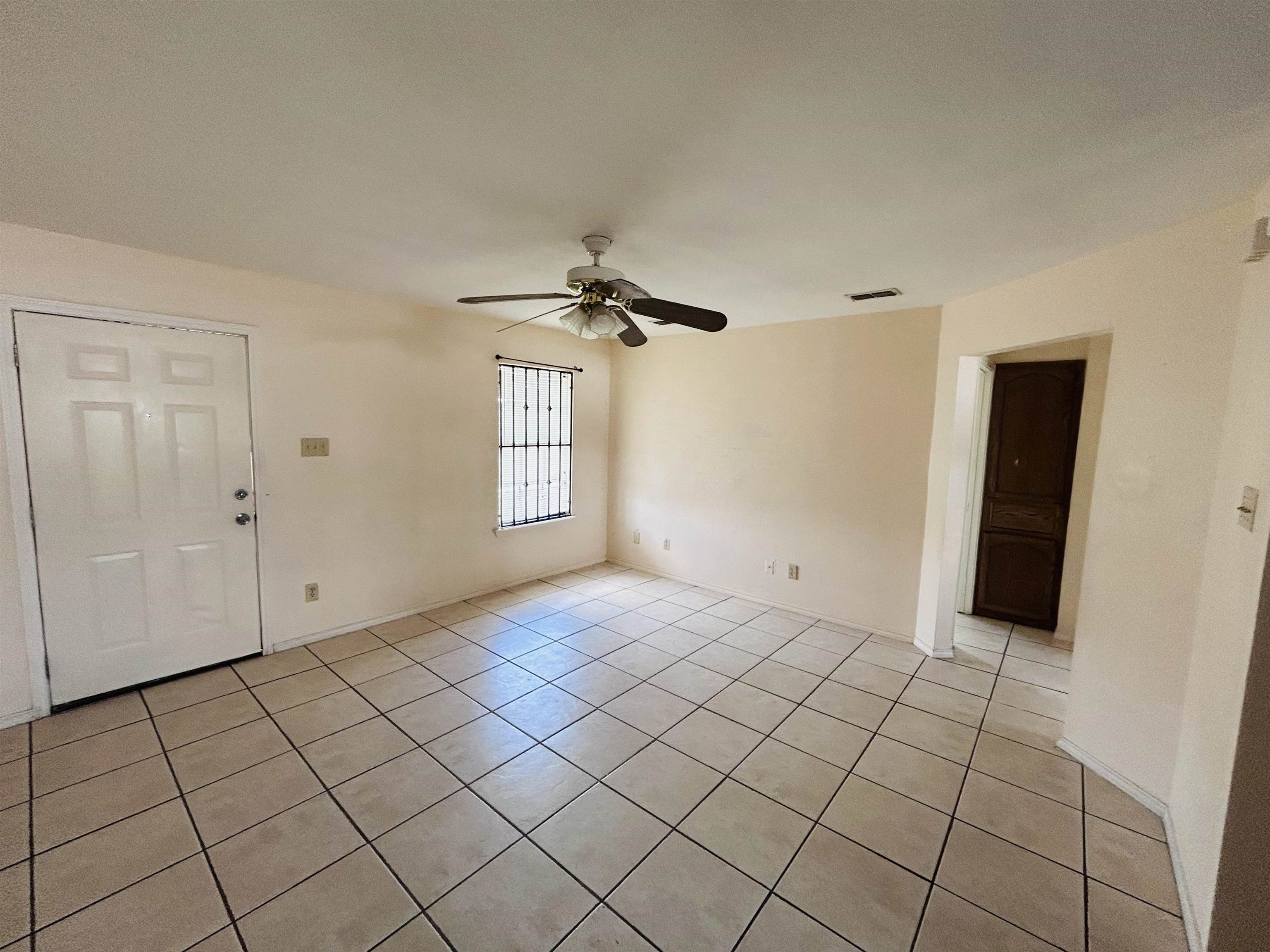 3101 Barrios St 3 Property Photo 2