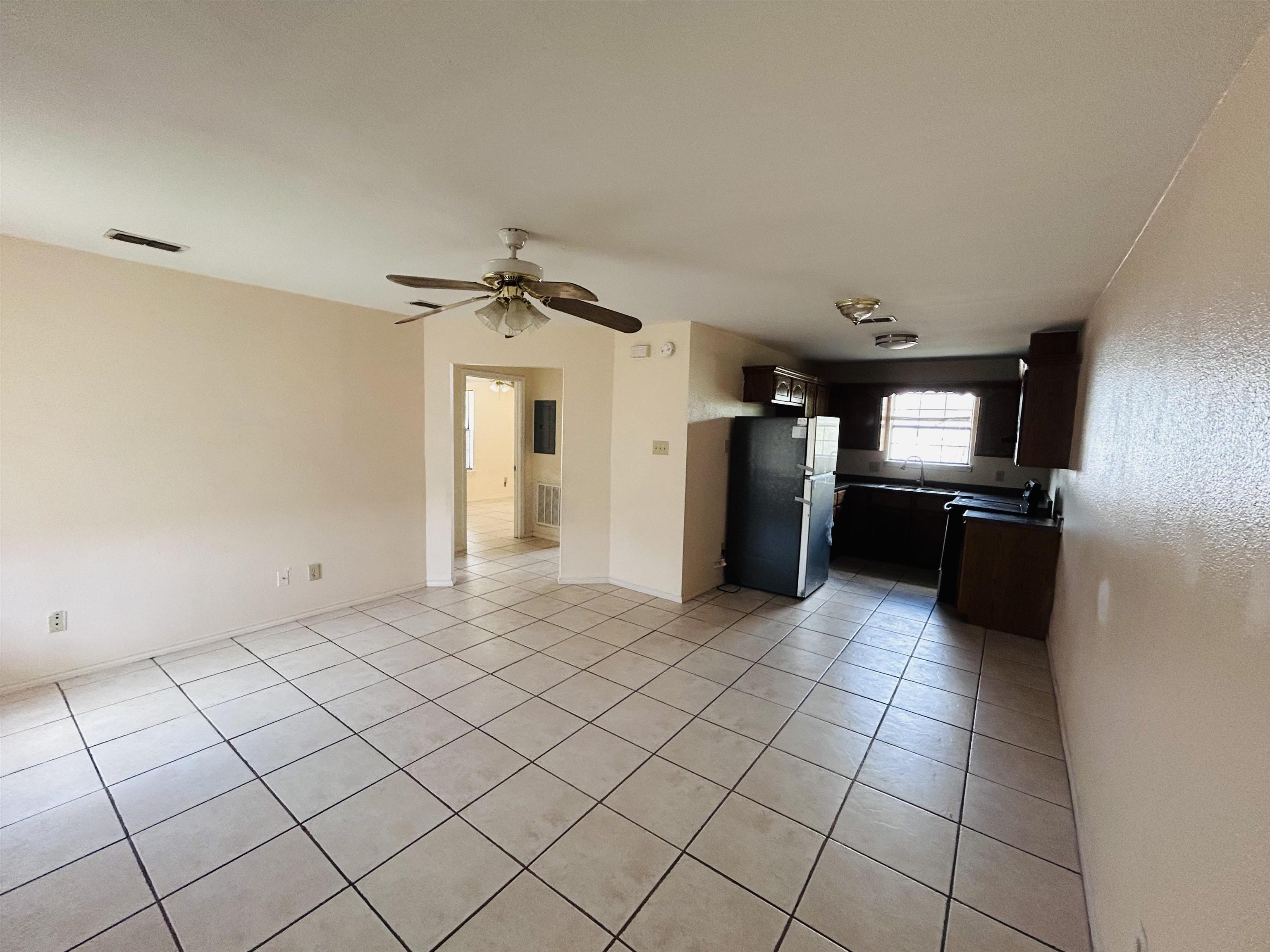 3101 Barrios St 3 Property Photo 4