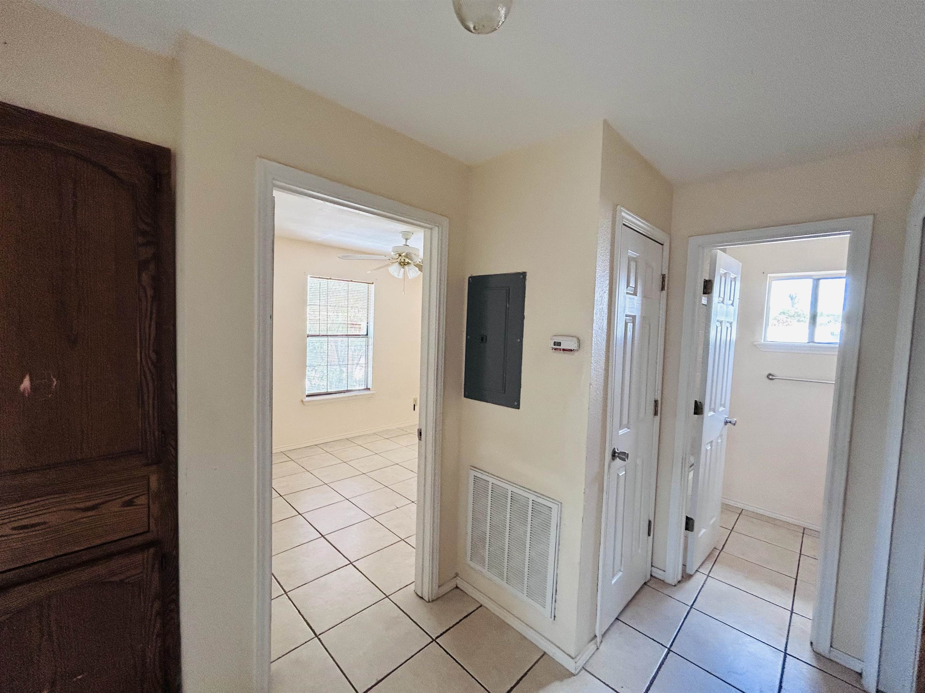 3101 Barrios St 3 Property Photo 7