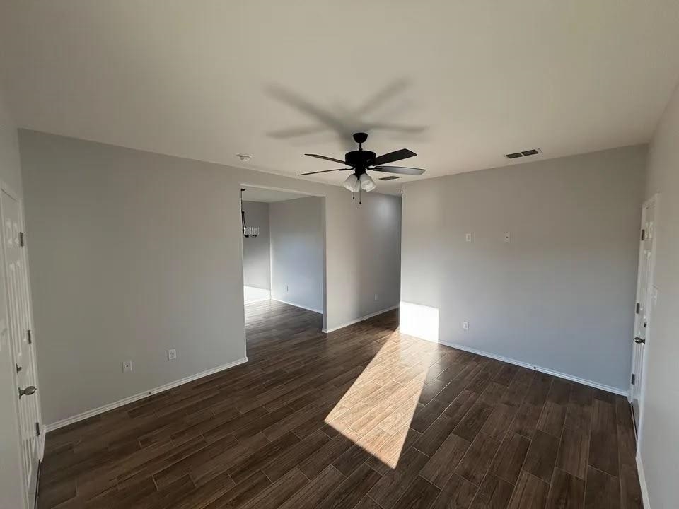 5807 Colegio Ln. Property Photo 4