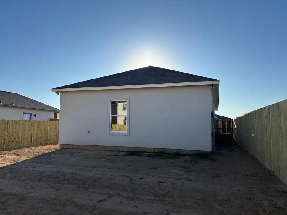 5807 Colegio Ln. Property Photo 10