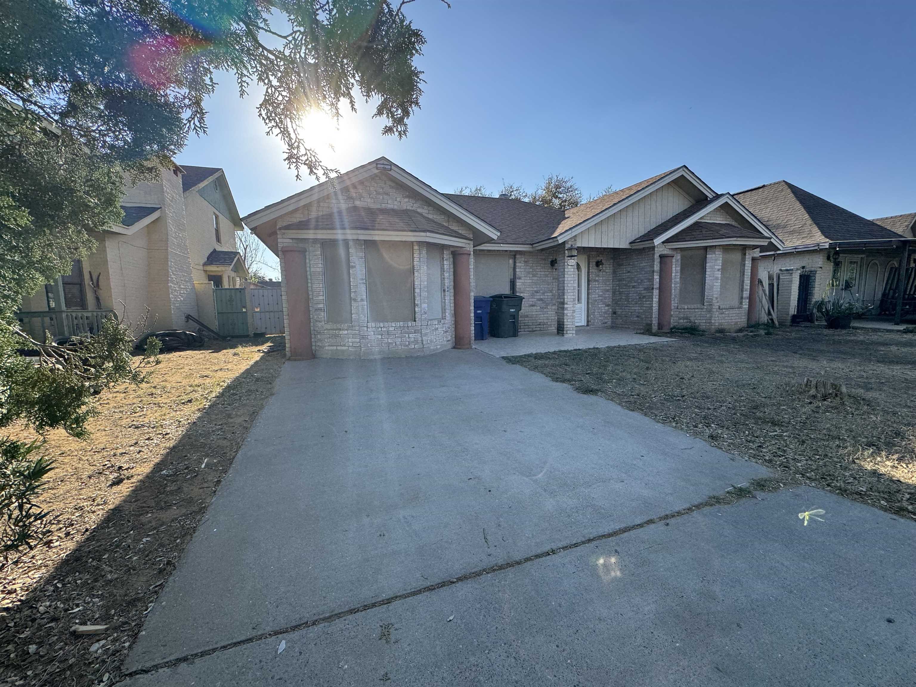 404 Venado Ct Property Photo 2