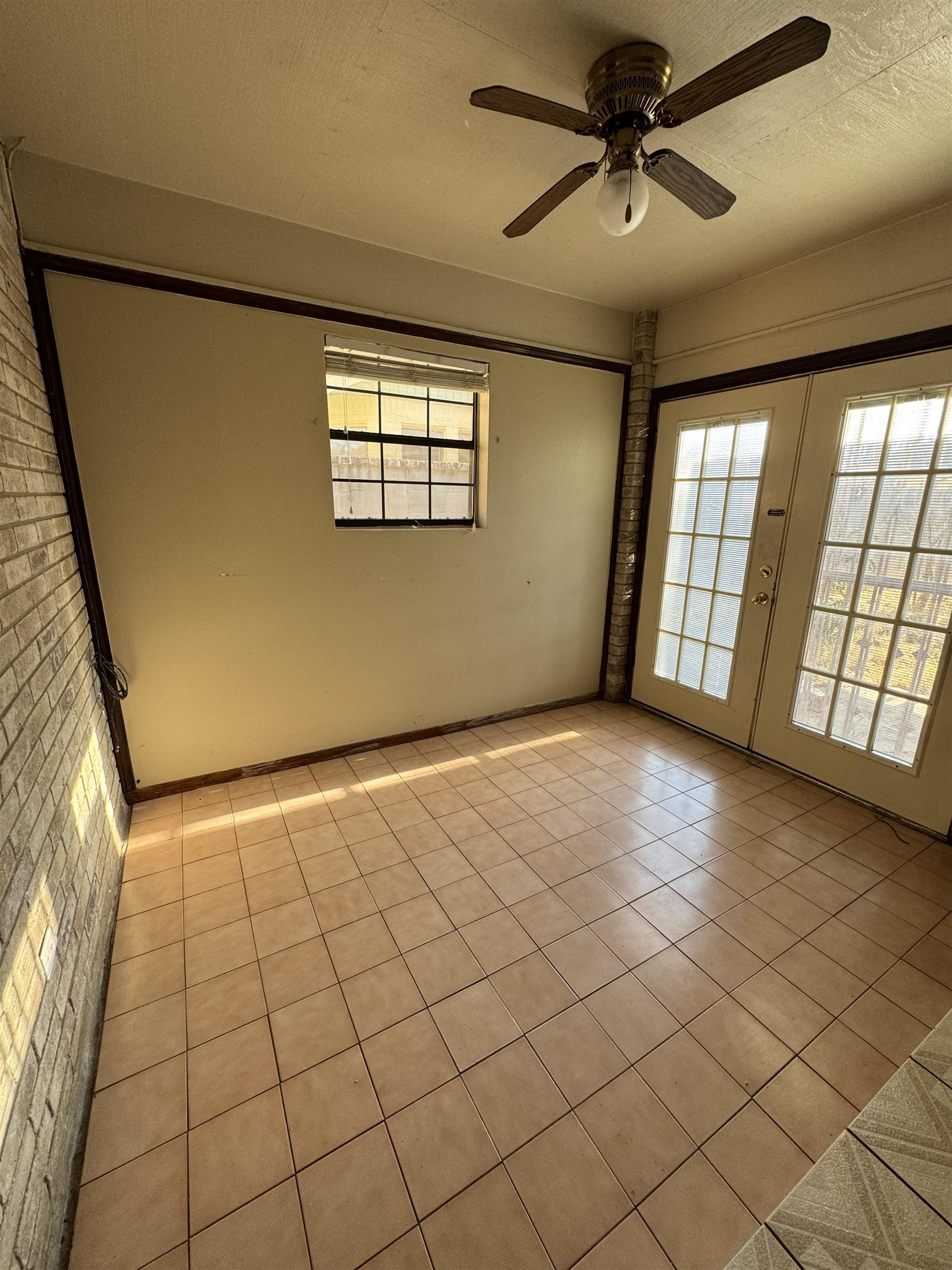 404 Venado Ct Property Photo 8