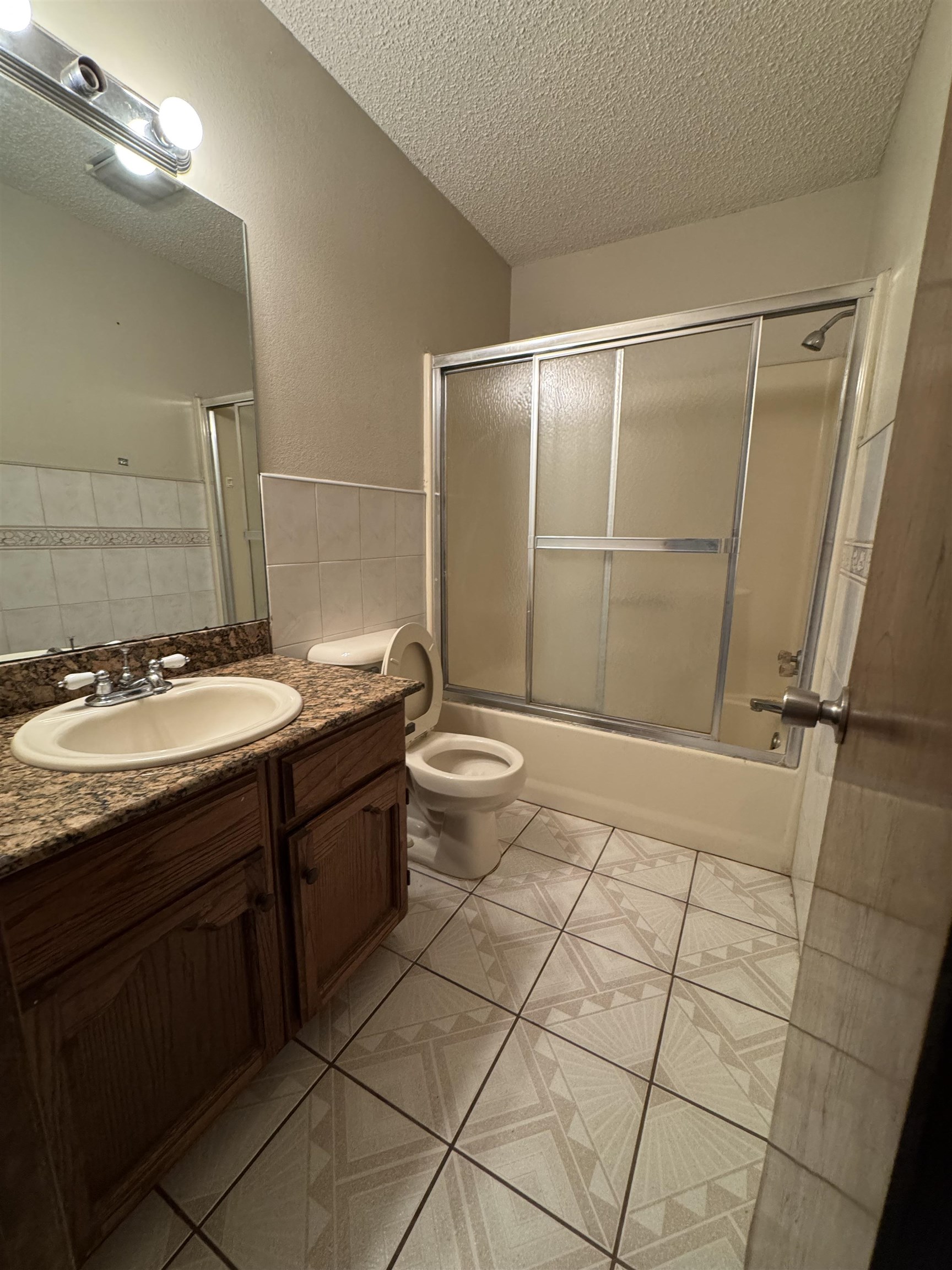 404 Venado Ct Property Photo 9