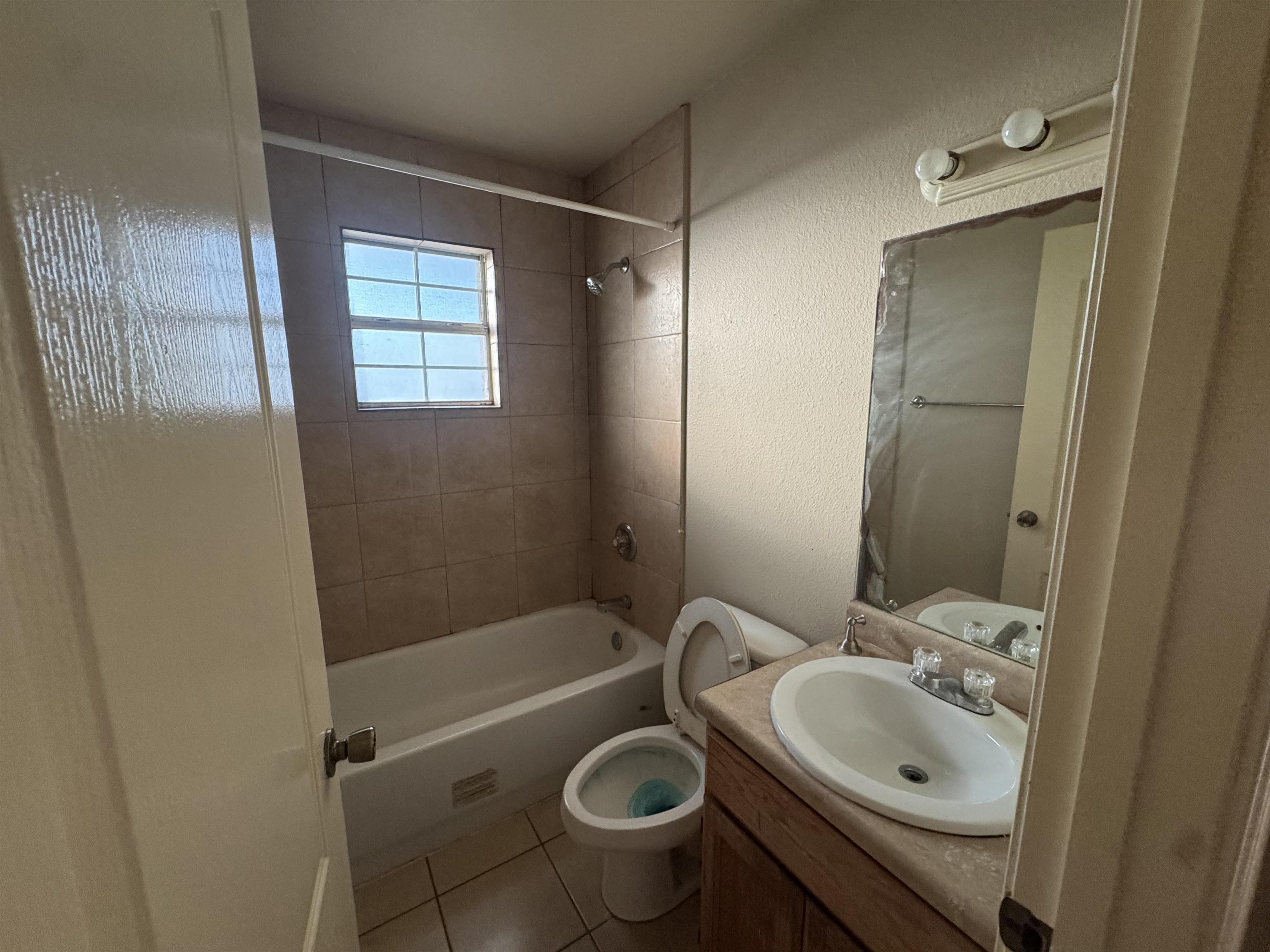 2801 S Bartlett Ave 4 Property Photo 7