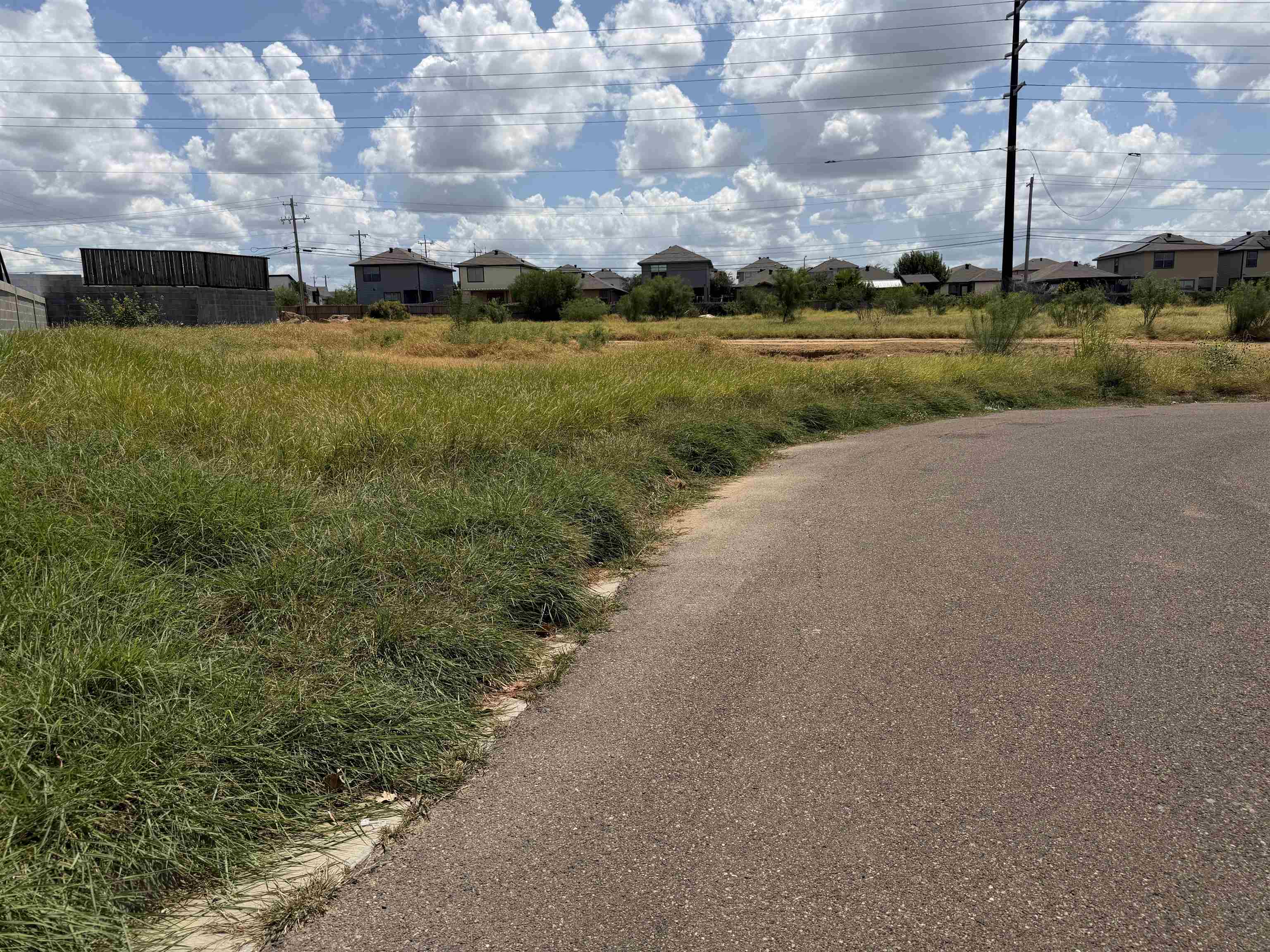 3501 Fuente Ln Property Photo 2