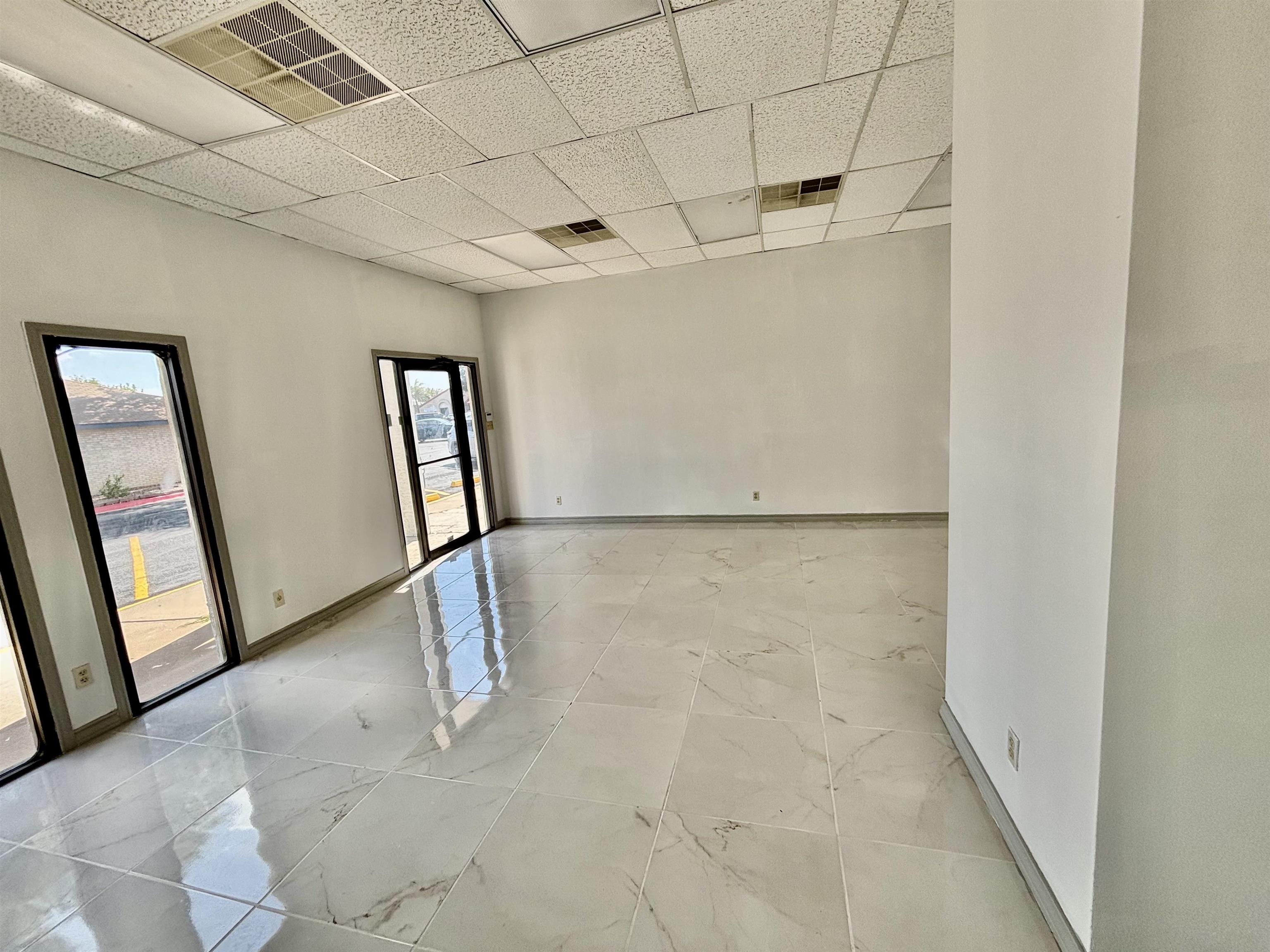220 W Hillside Rd Property Photo 11