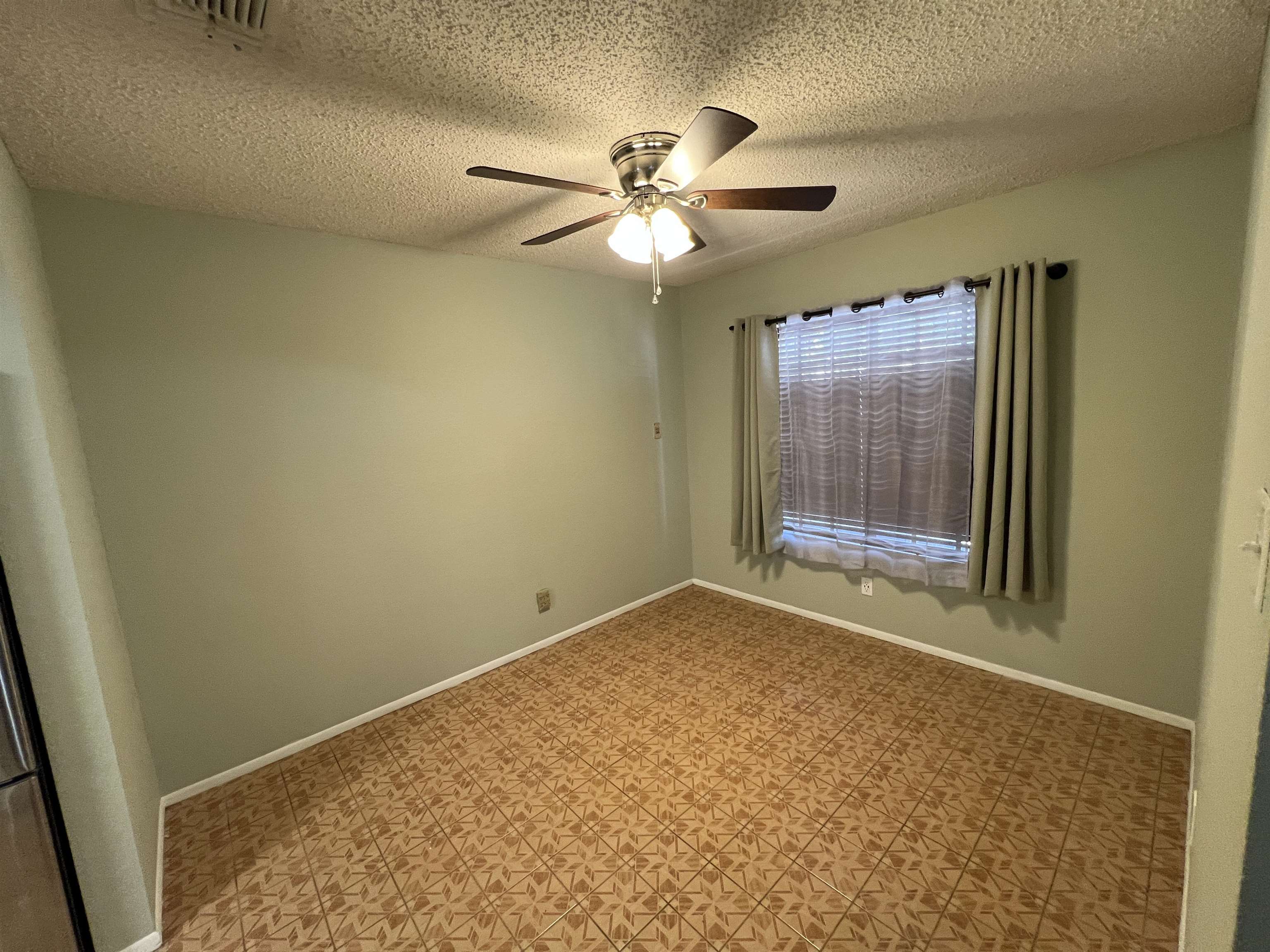 4553 Hachar Ln Property Photo 5