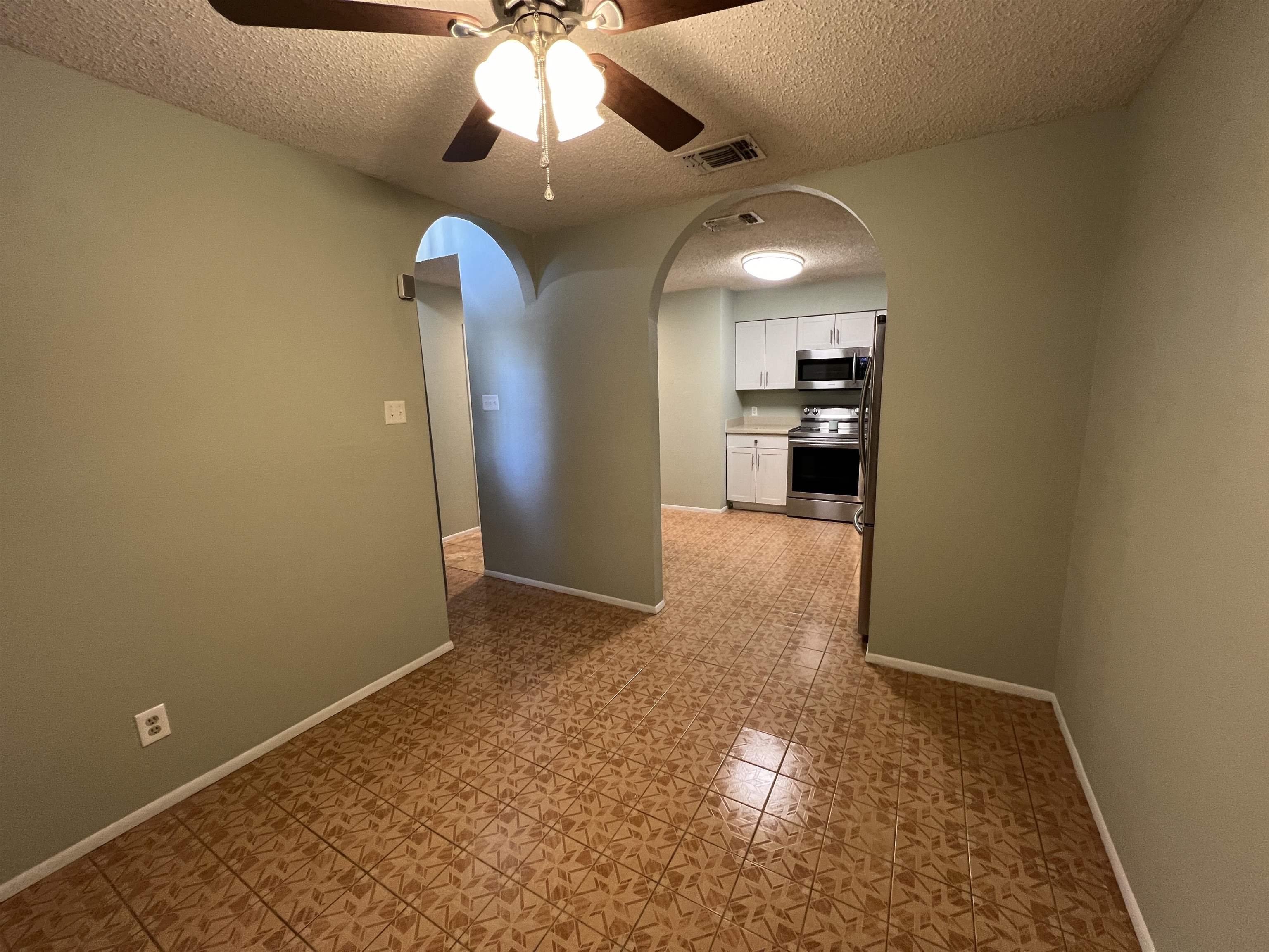 4553 Hachar Ln Property Photo 6
