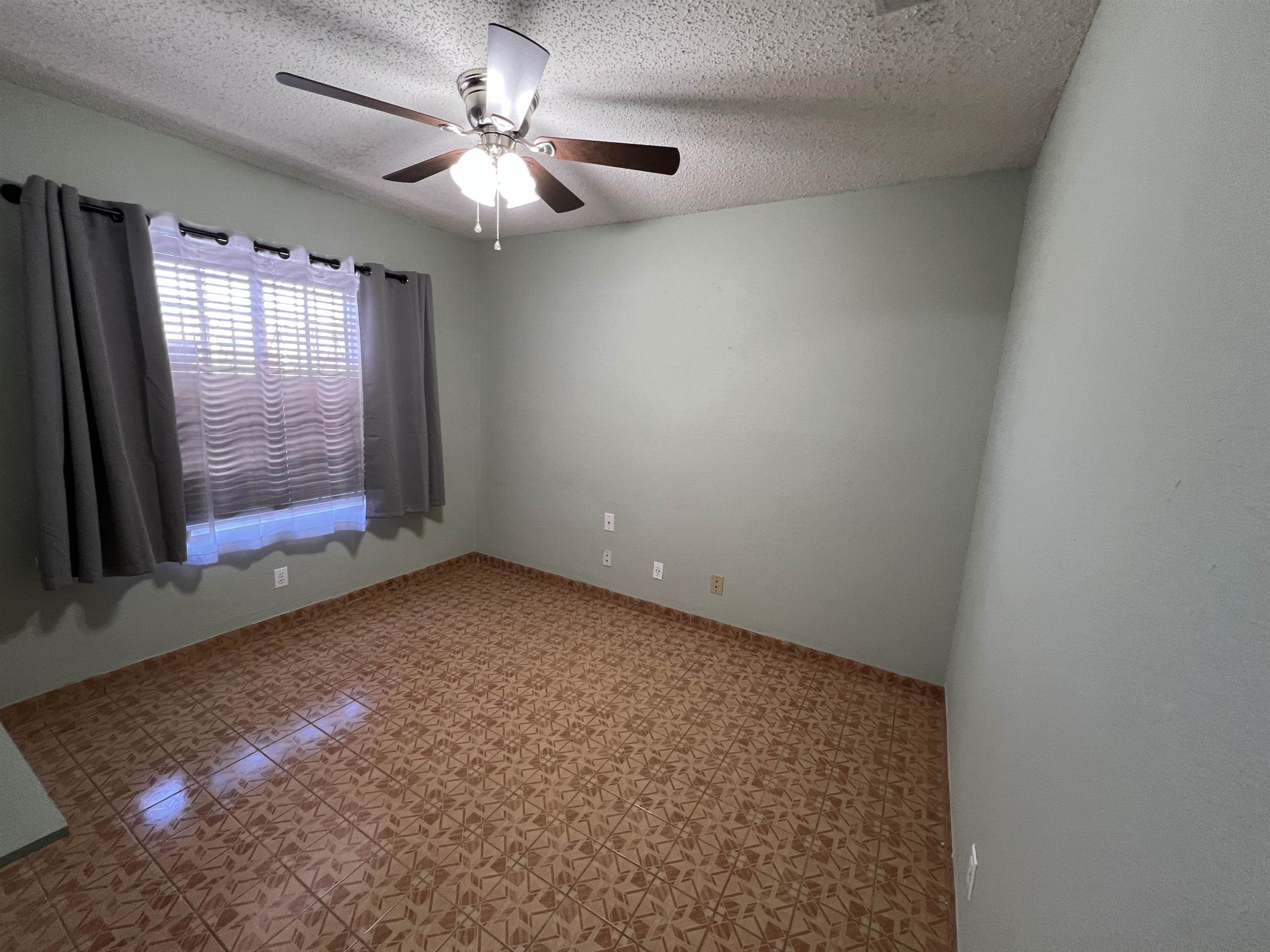 4553 Hachar Ln Property Photo 7
