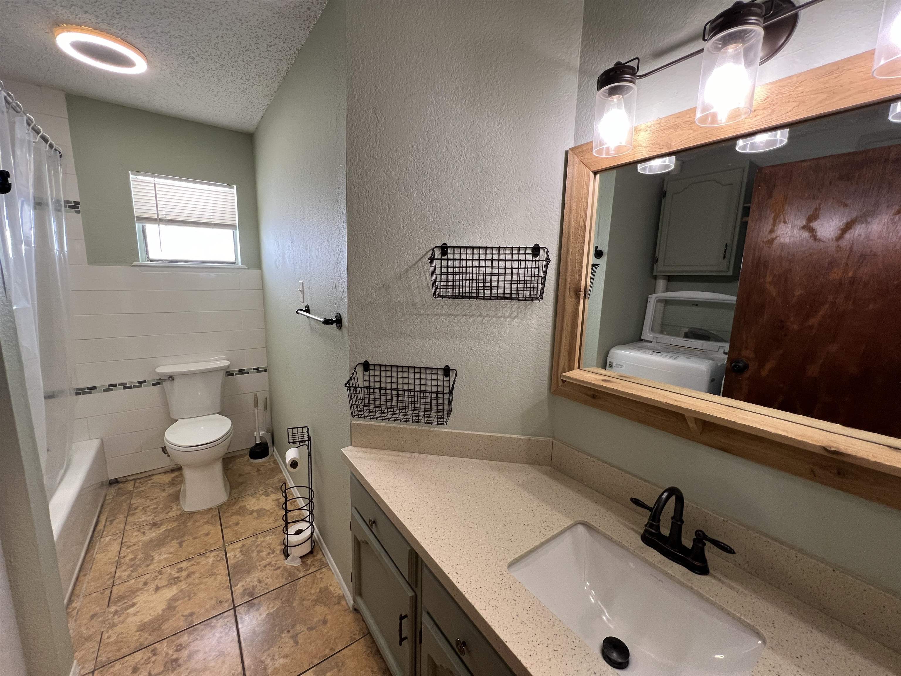 4553 Hachar Ln Property Photo 10