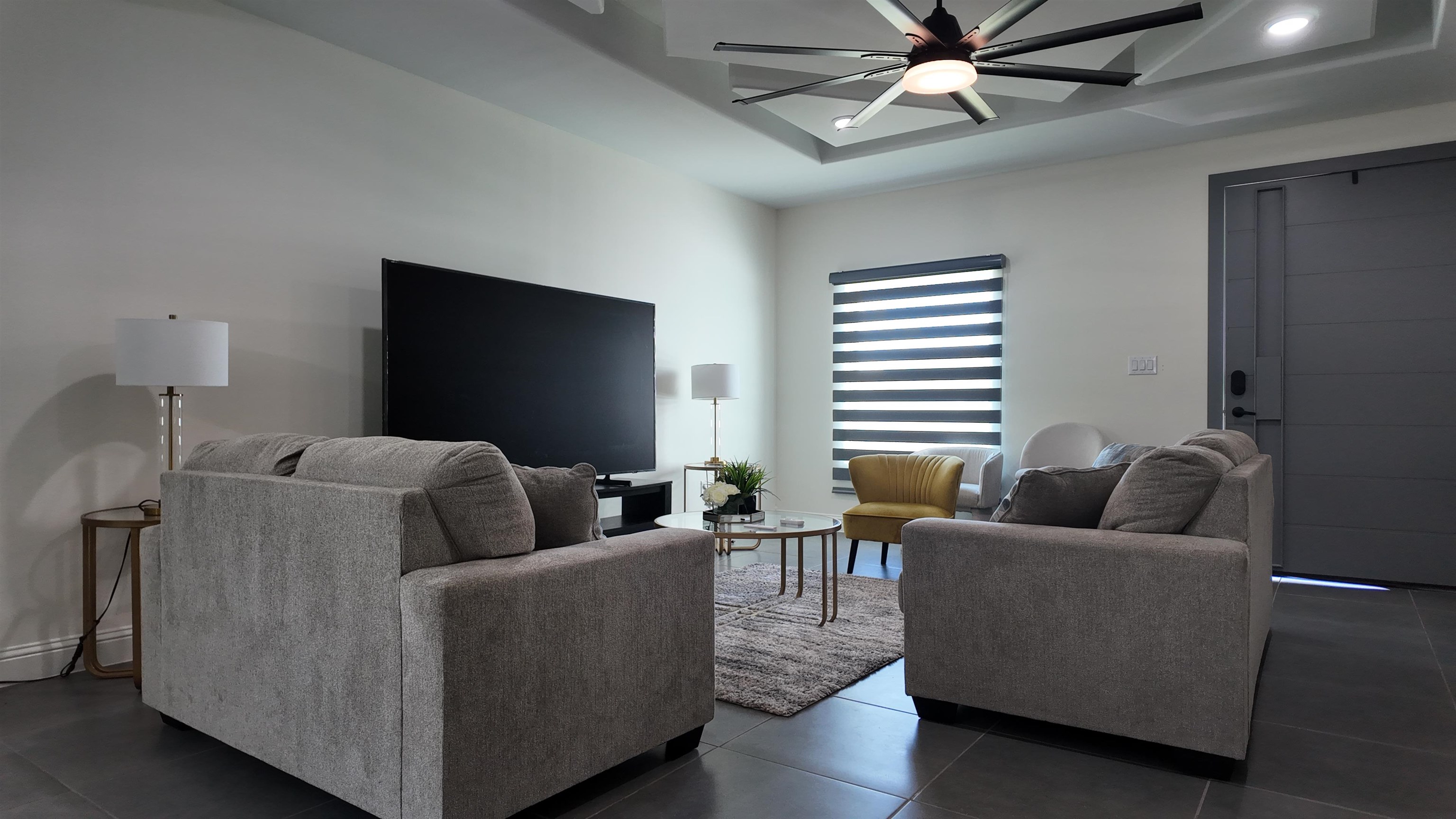 713 Journey Loop Property Photo 4