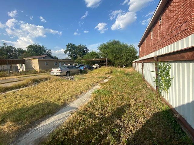 503 Lobo Lp Property Photo 2