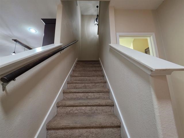 302 Date Palm Dr. Property Photo 15
