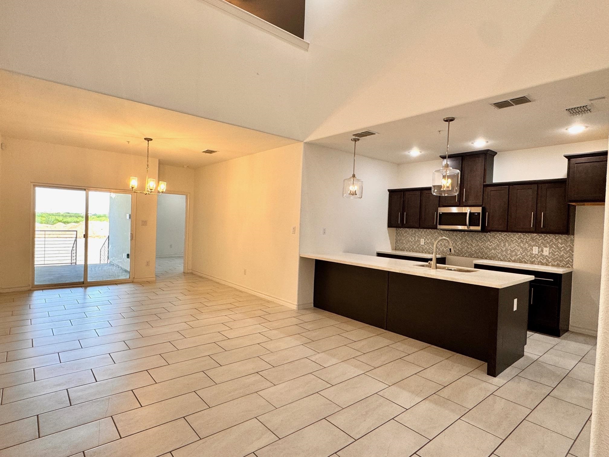 9913 Kaspar Dr. 9913 Property Photo 6