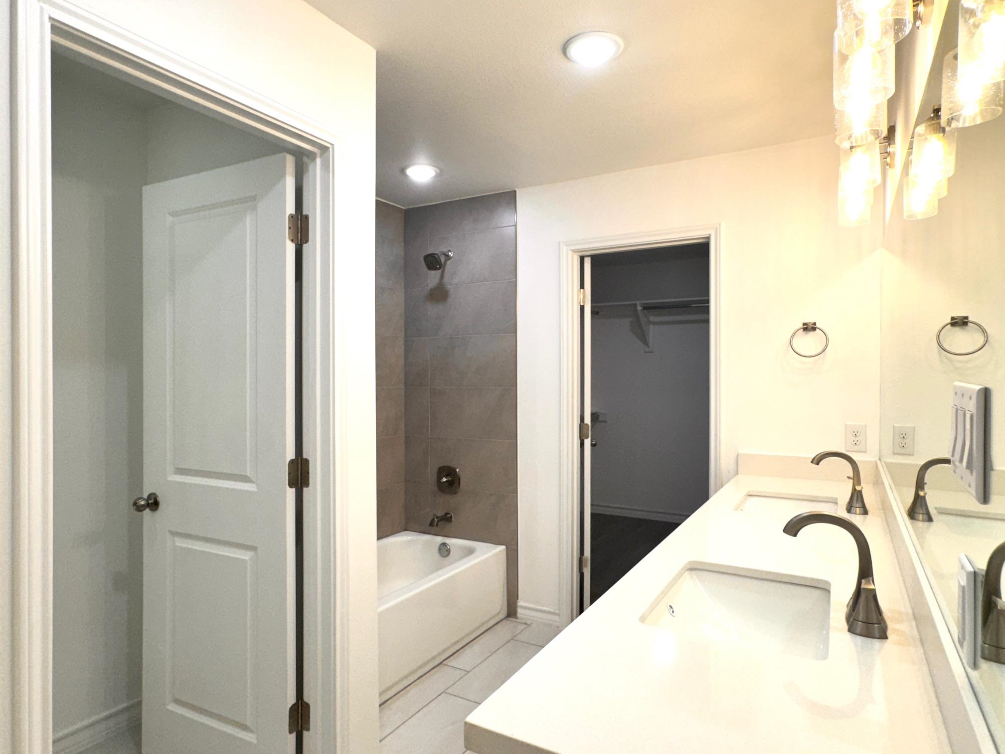 9913 Kaspar Dr. 9913 Property Photo 23