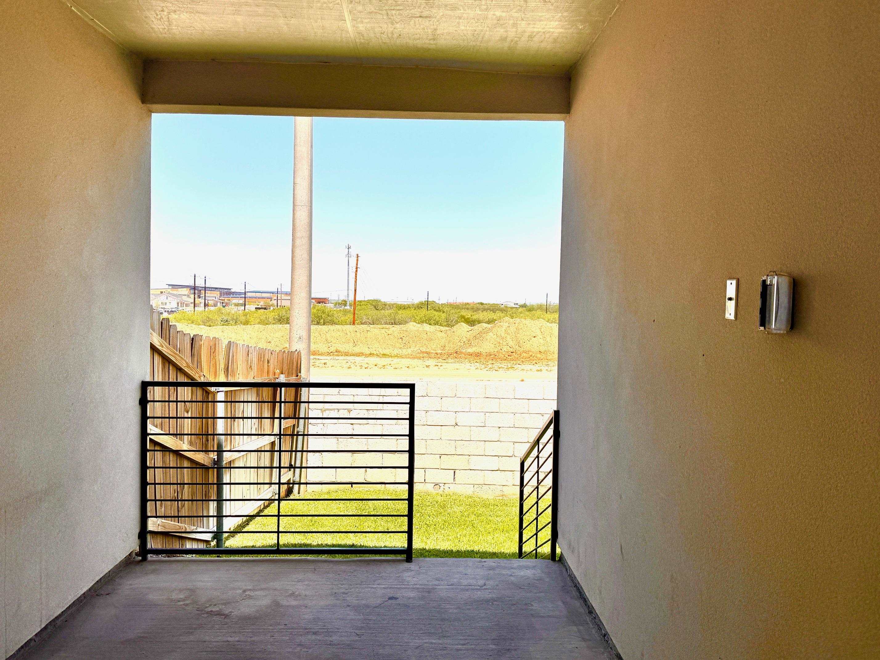 9913 Kaspar Dr. 9913 Property Photo 32