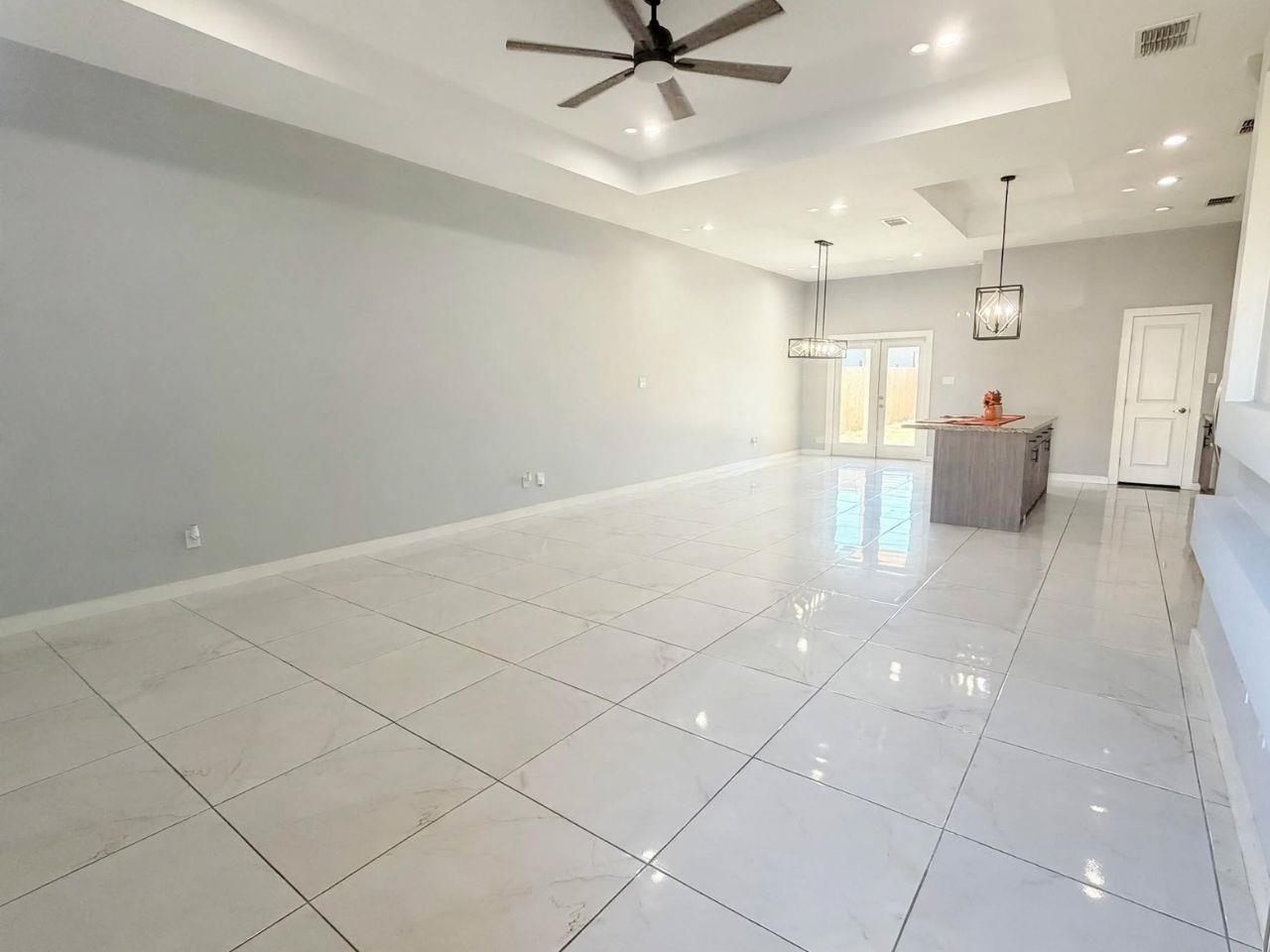 3807 Bella St. Property Photo 5