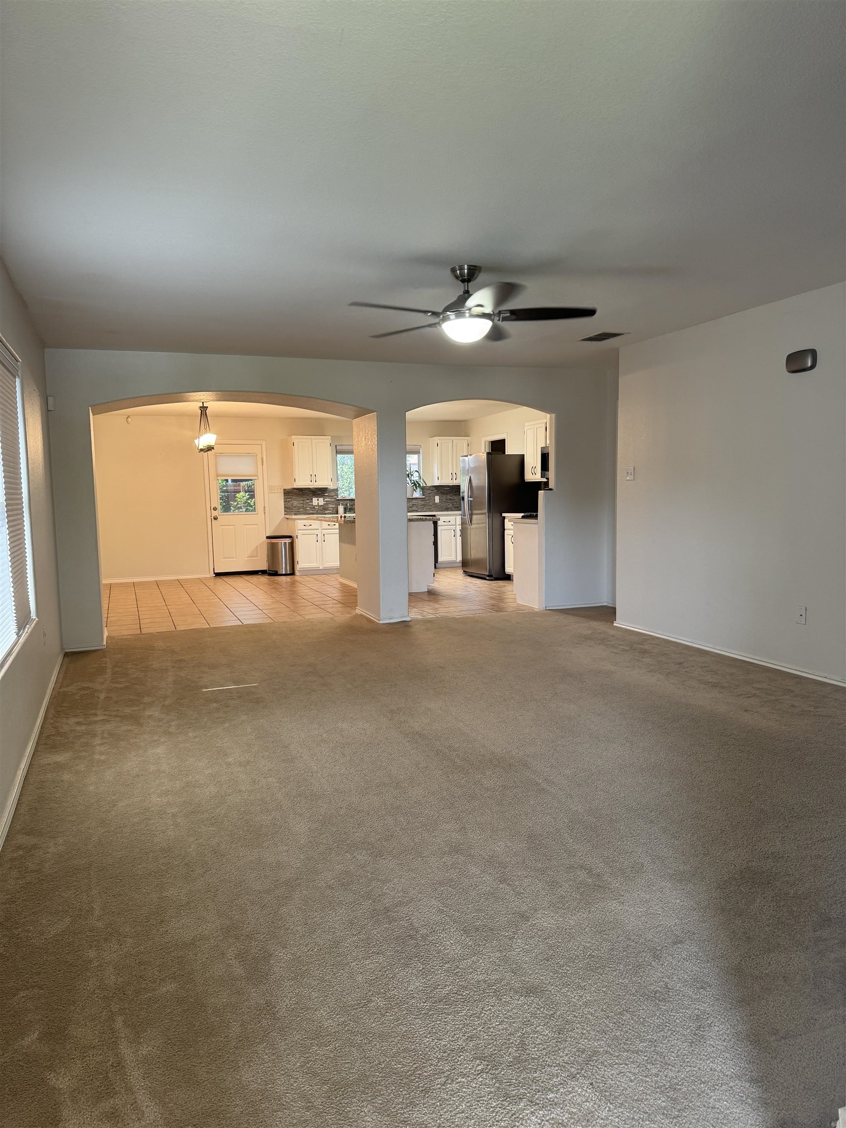 5229 Brewster Dr Property Photo 7