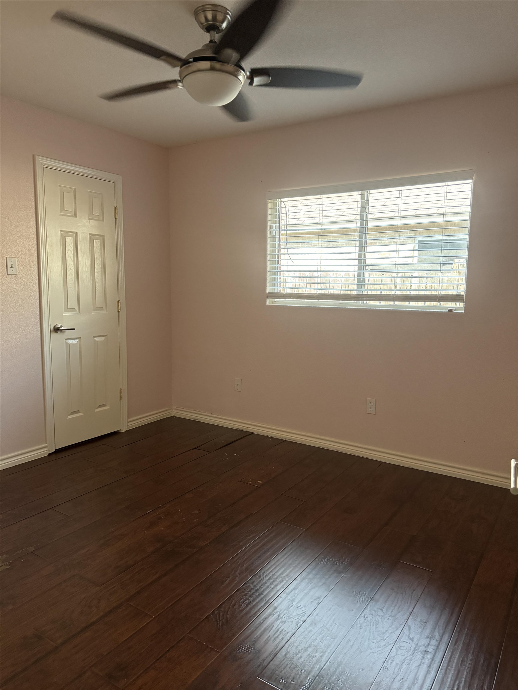 5229 Brewster Dr Property Photo 10