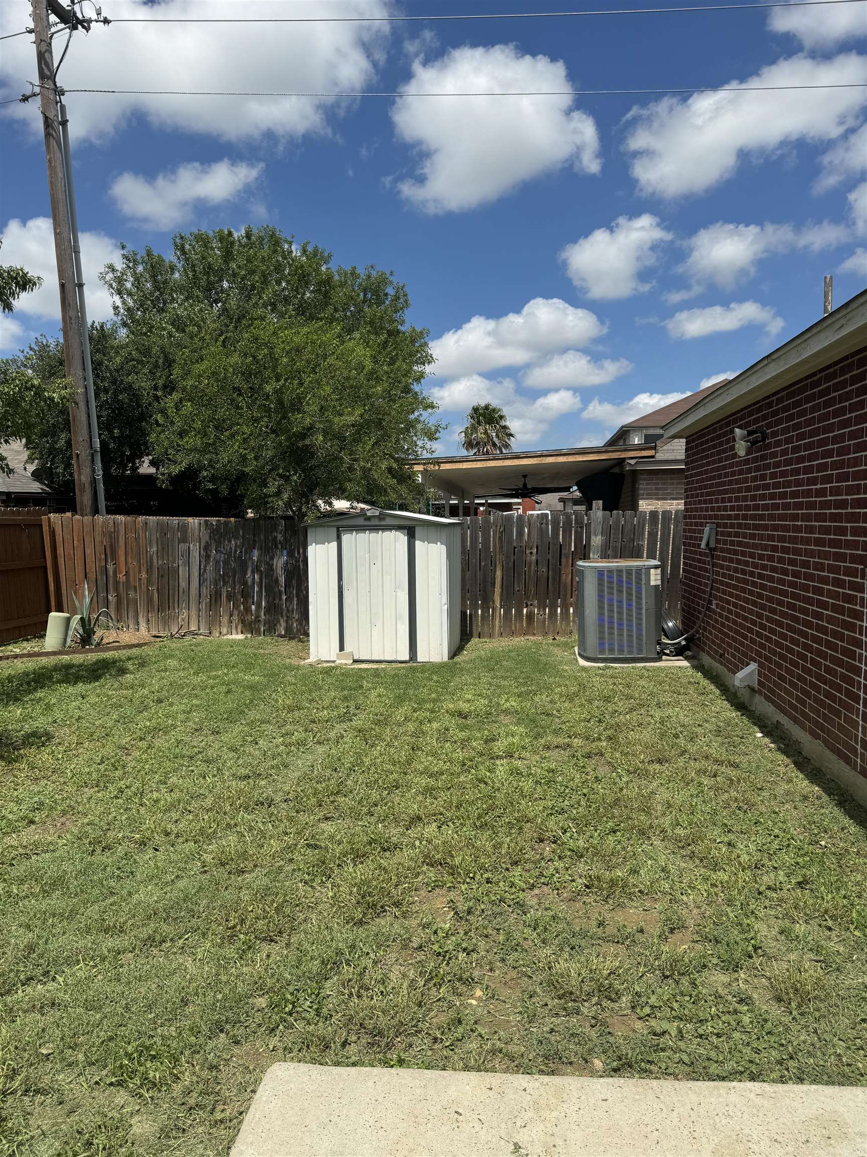 5229 Brewster Dr Property Photo 20
