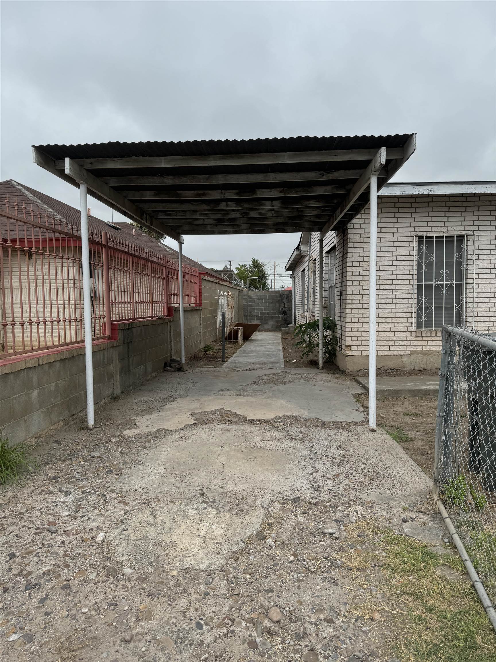 1805 San Agustin Ave A Property Photo 3
