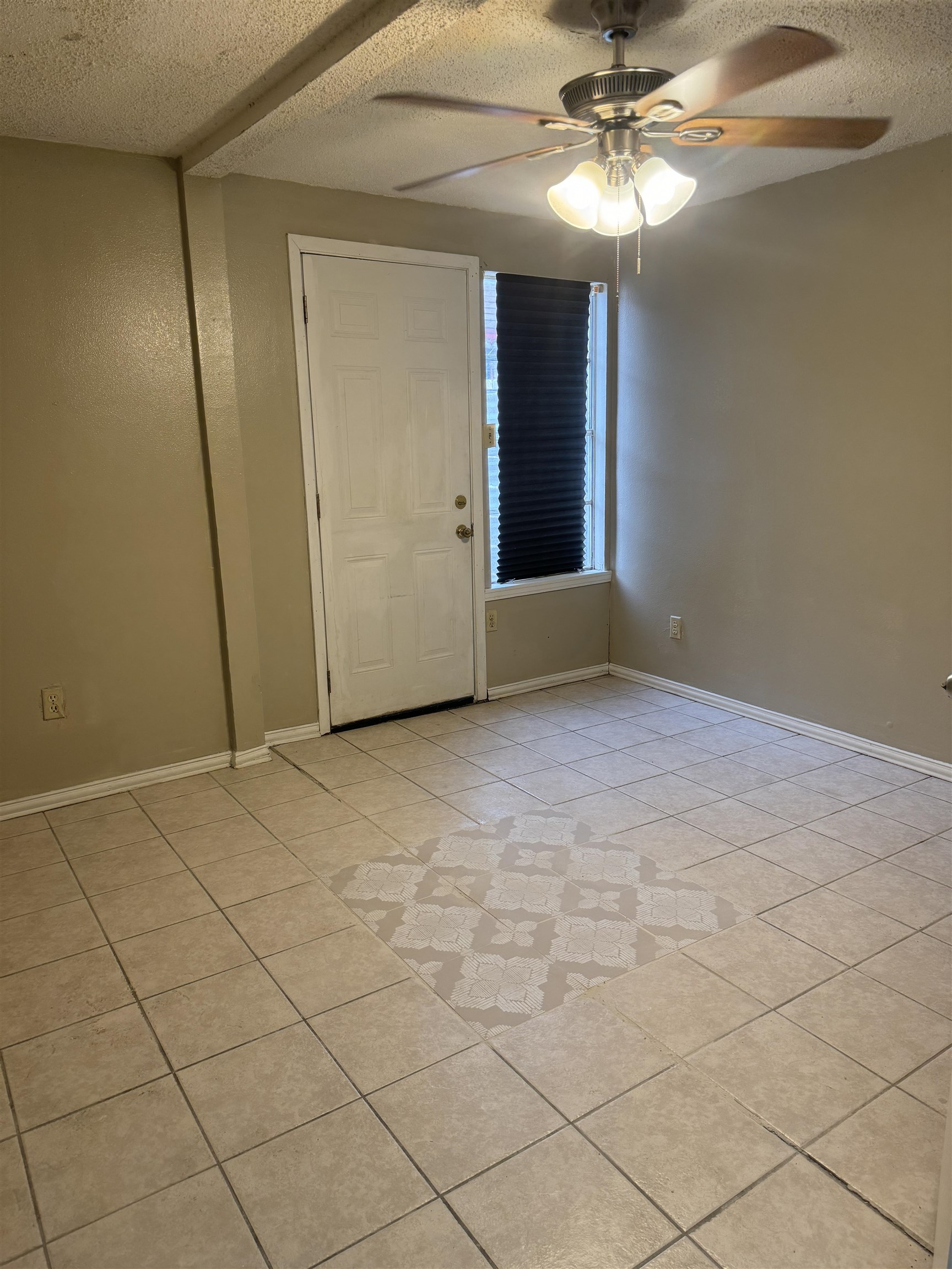 1805 San Agustin Ave A Property Photo 8