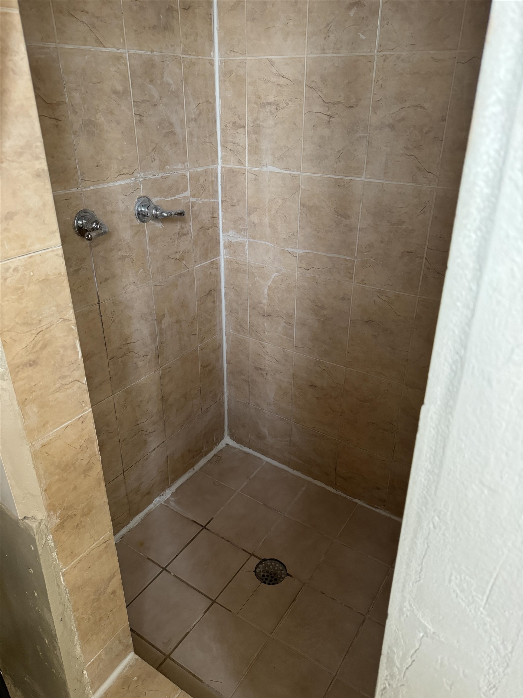 1805 San Agustin Ave A Property Photo 11