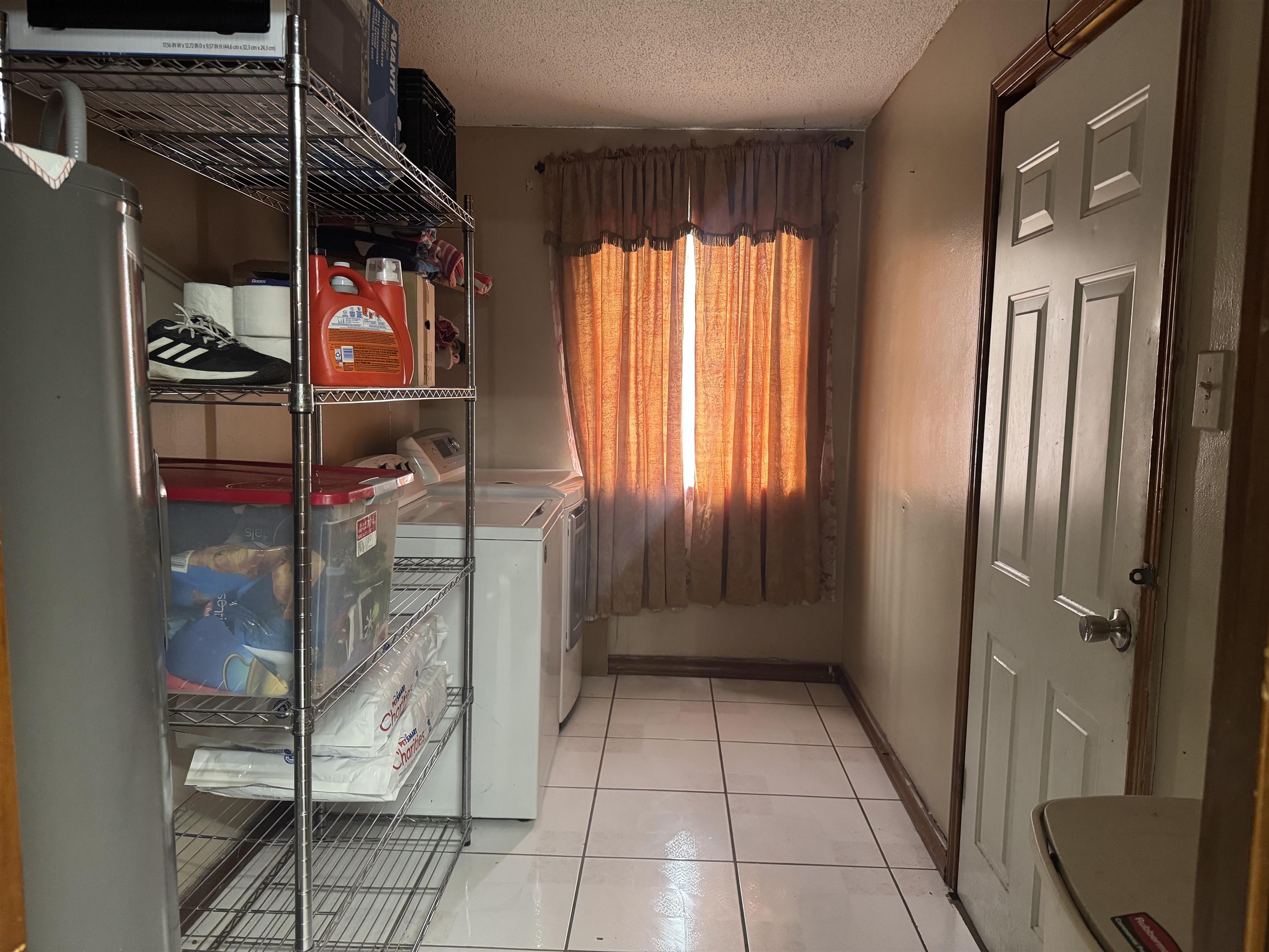 108 S Espana Dr. Property Photo 6
