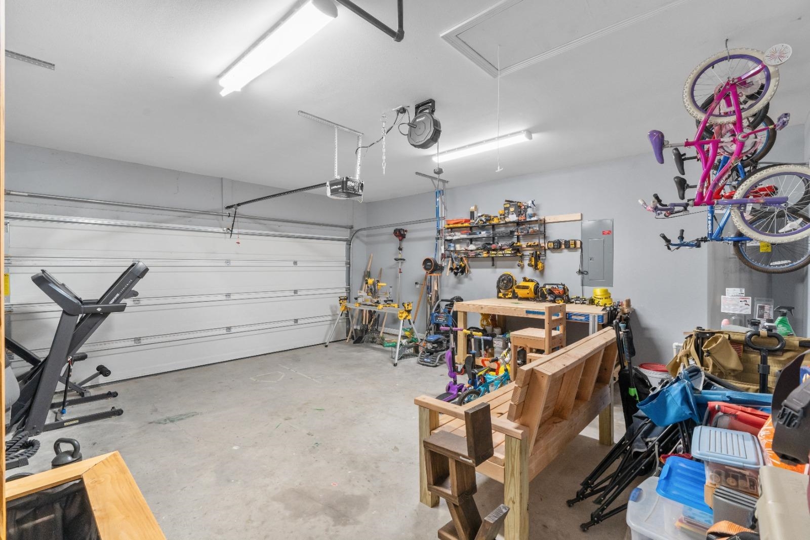 2303 Lake View Dr. Property Photo 17