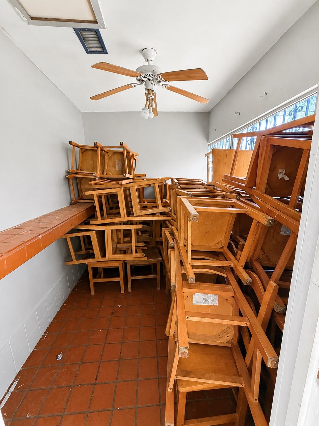 1516 San Bernardo Ave Property Photo 4